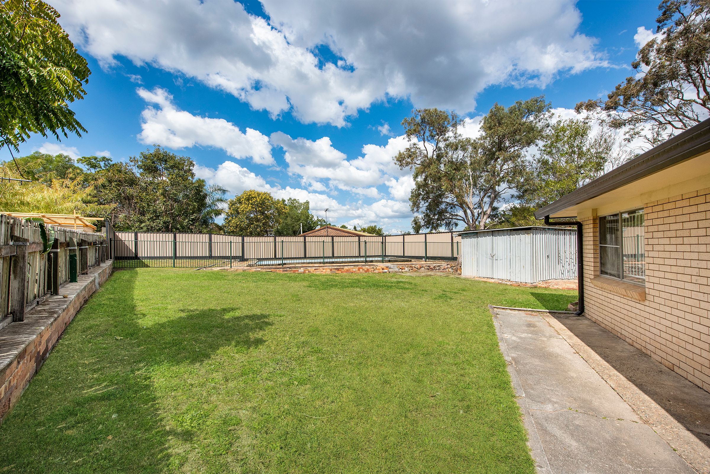28 Pine Drive, Woodridge, QLD 4114
