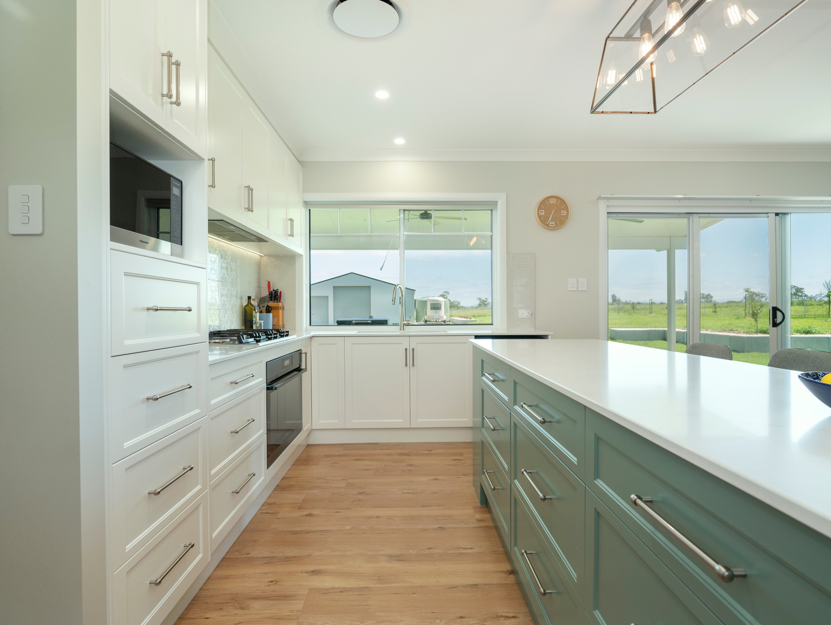 22 Daintree Crescent, Meringandan West, QLD 4352