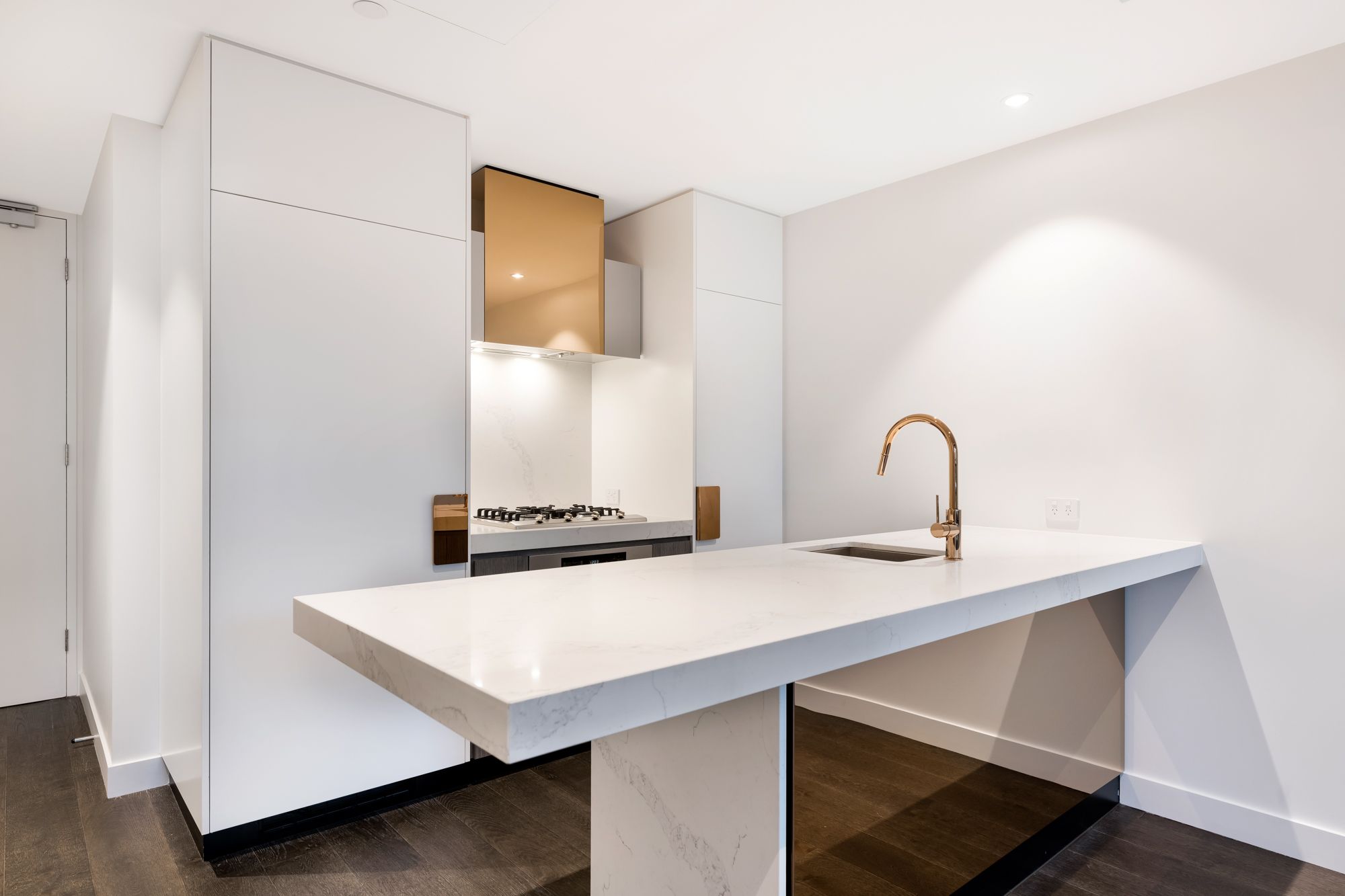 102/7 Bowen Crescent, Melbourne, VIC 3004