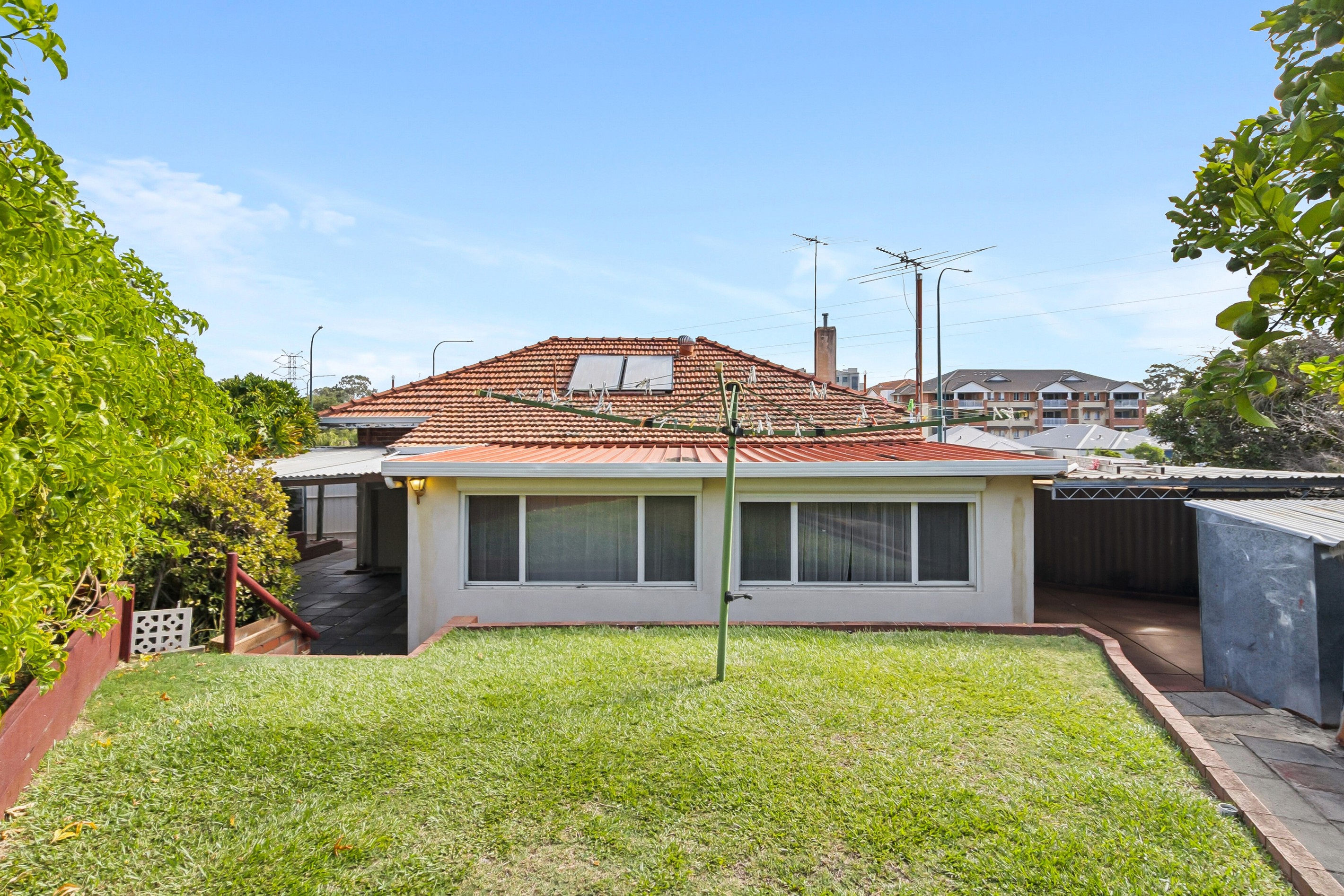 130 Hill View Terrace, St James, WA 6102