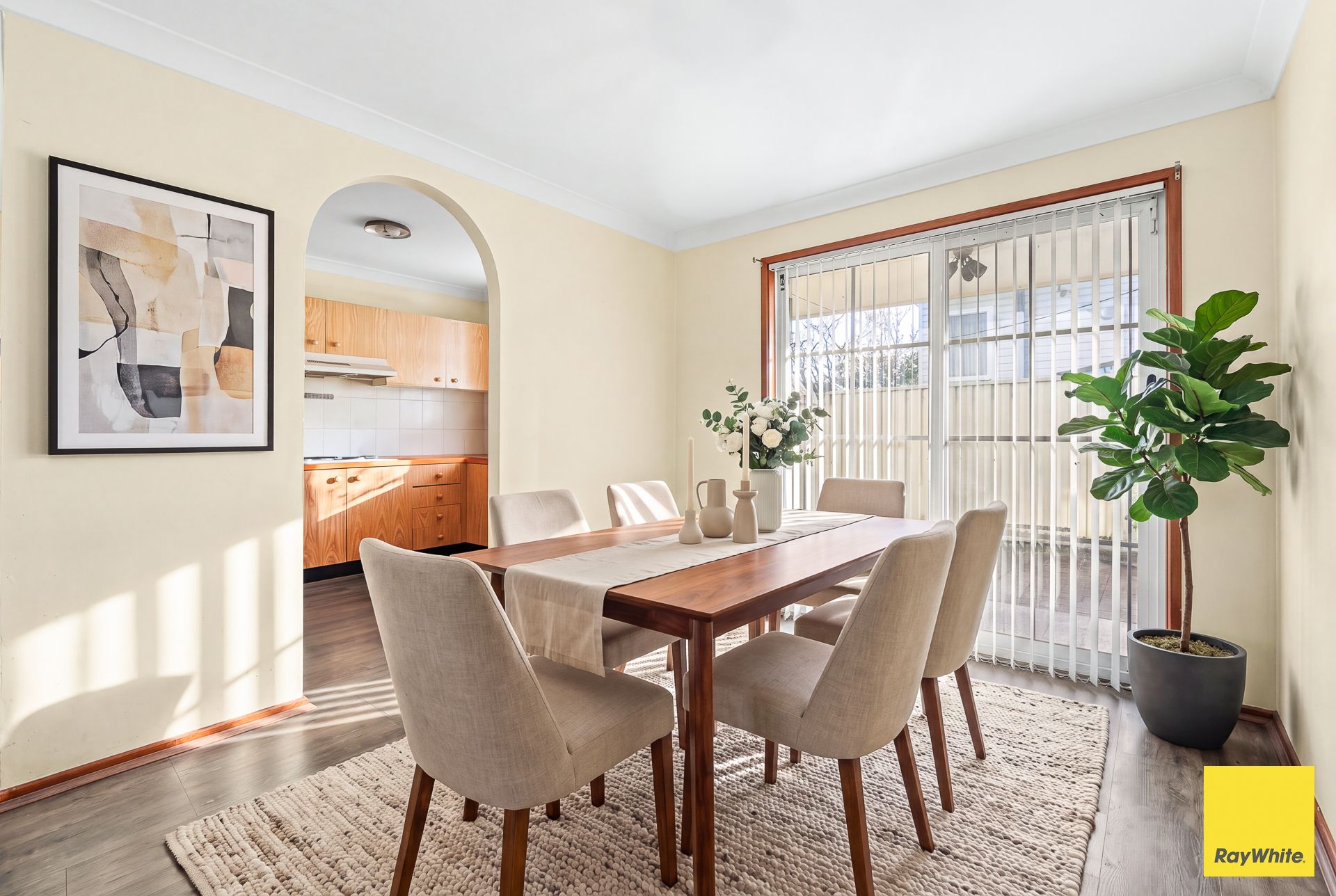 1/48 Waminda Avenue — photo 4 of 11
