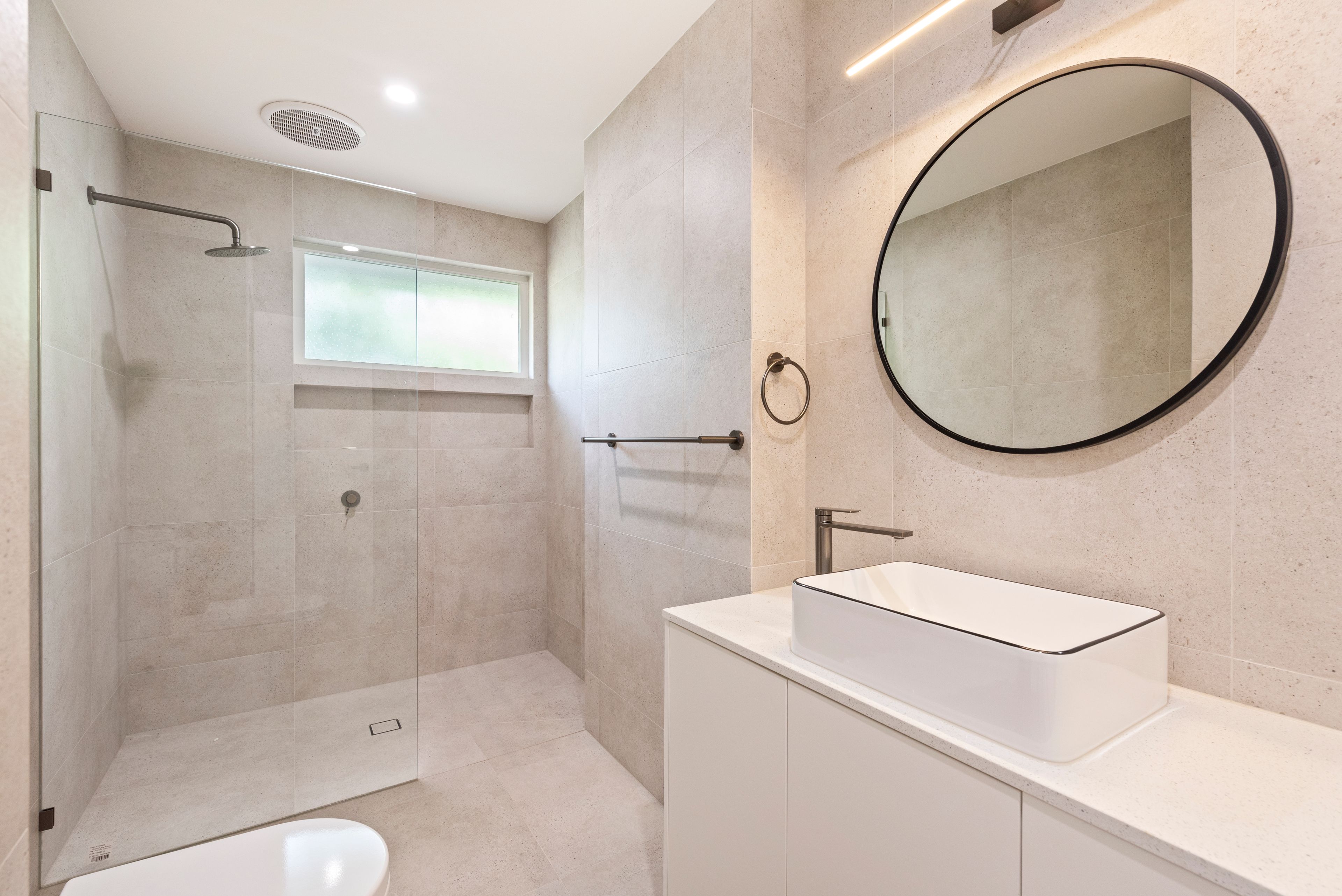44 Arnold Drive — photo 5 of 6