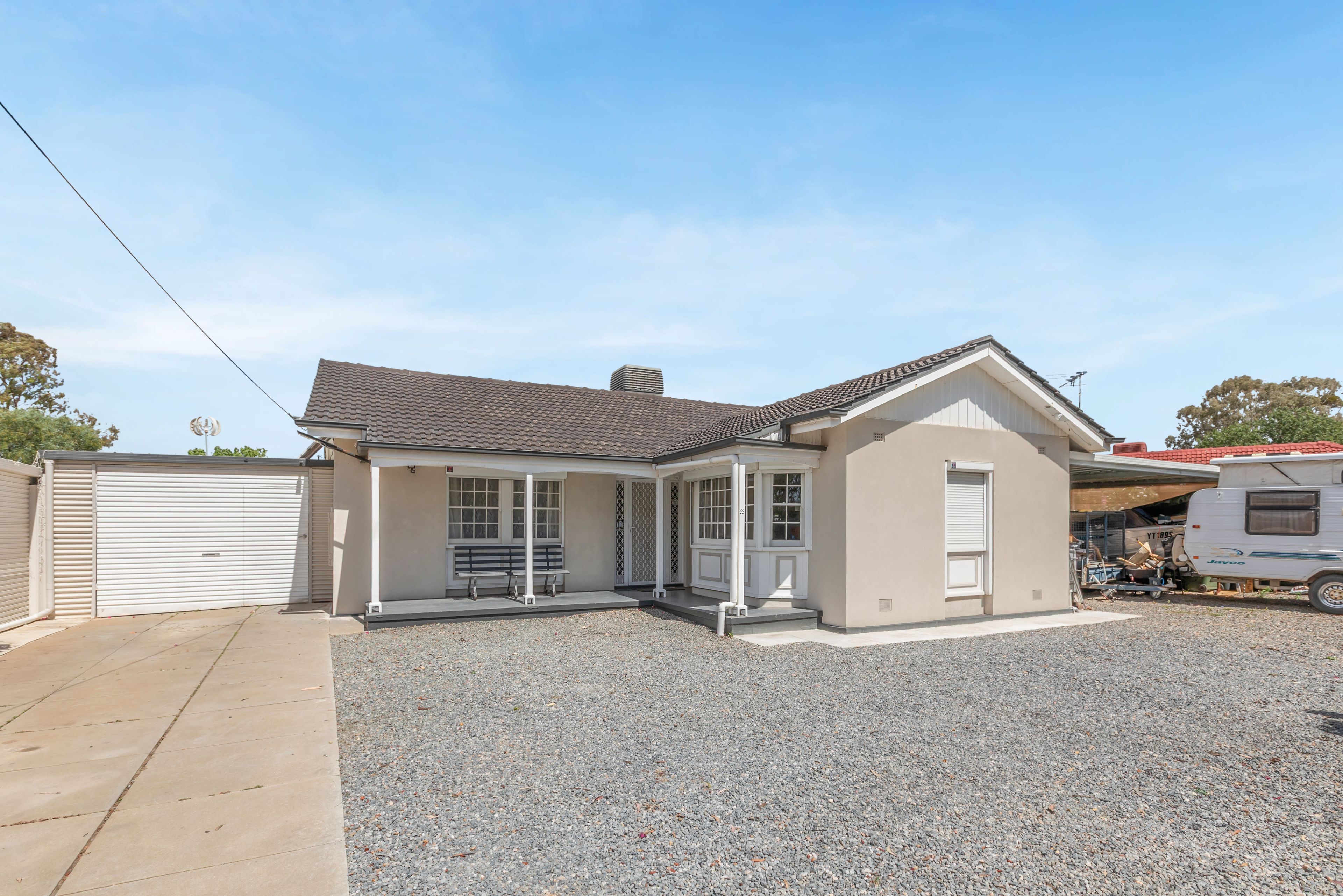 33 Hodby Crescent, Smithfield Plains, SA 5114