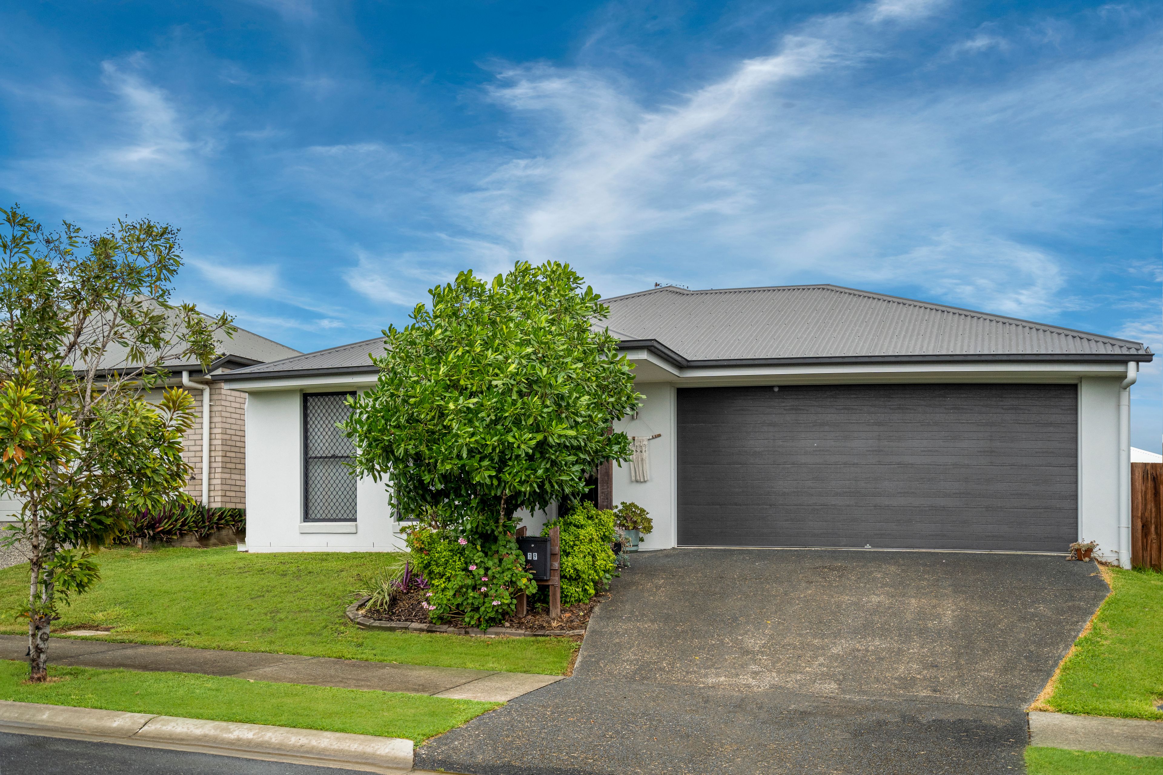 19 Sunstone Court, Logan Reserve QLD 4133