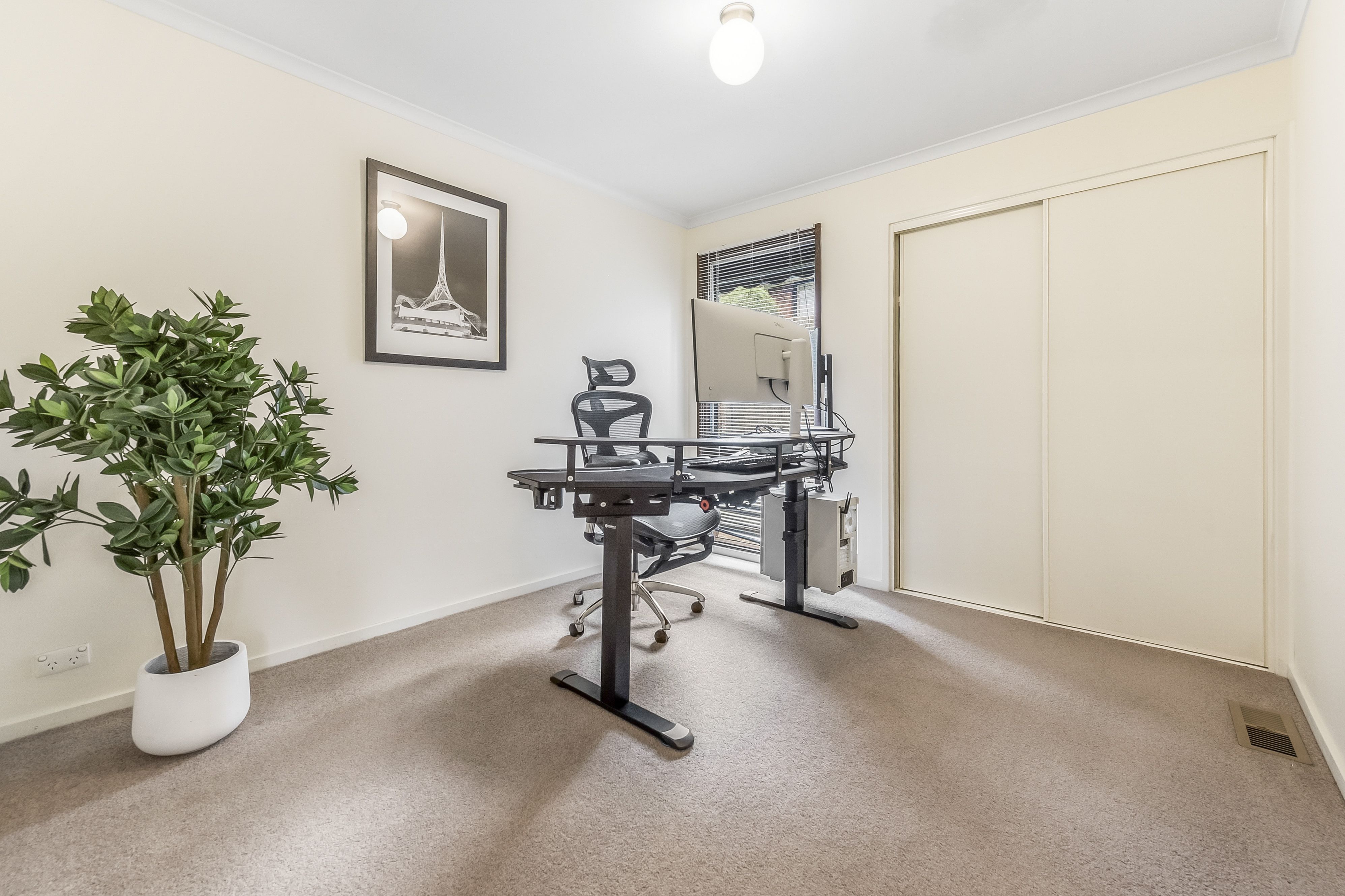 5 Seymour Close — photo 11 of 18