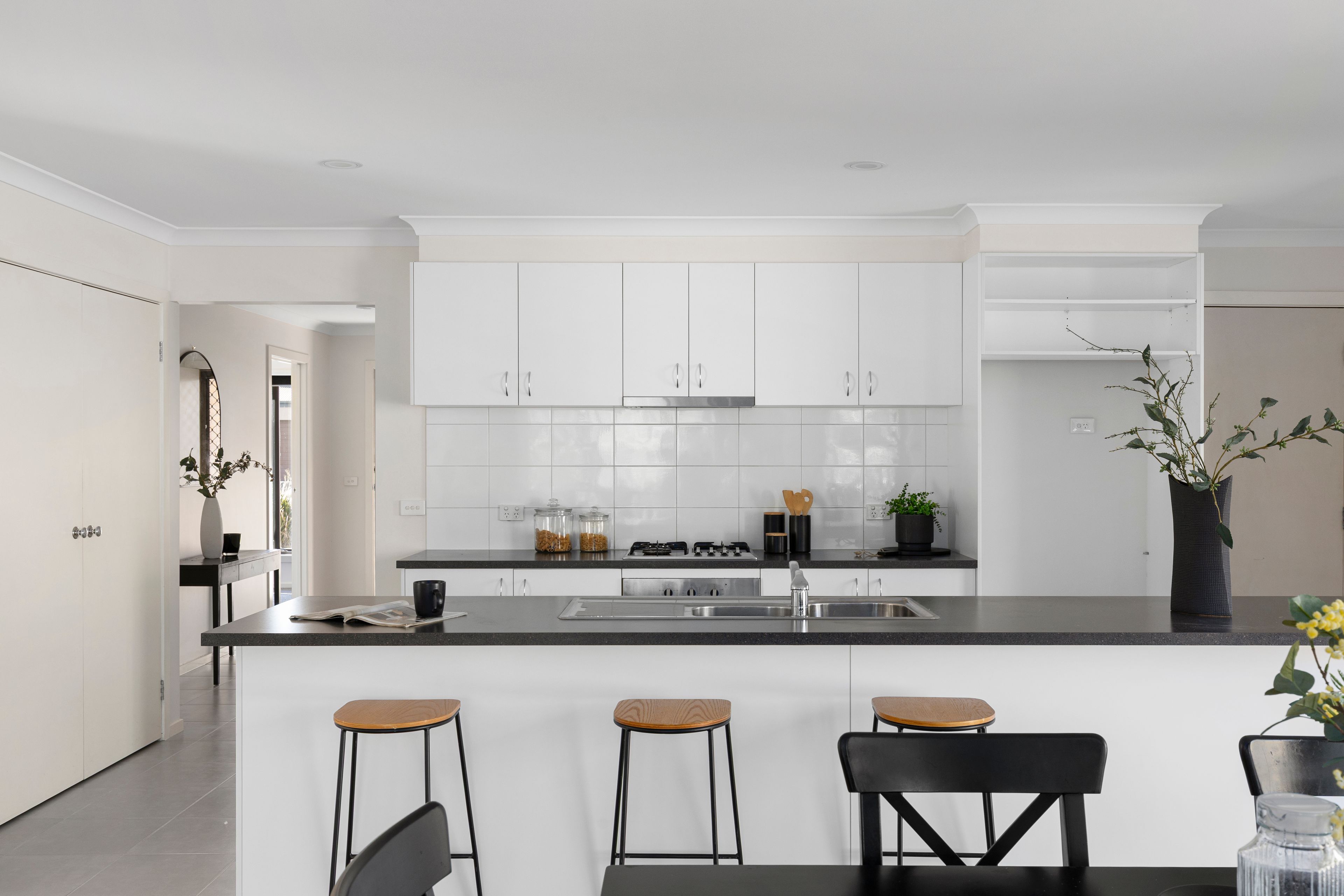 27 Midland Road — photo 4 of 20