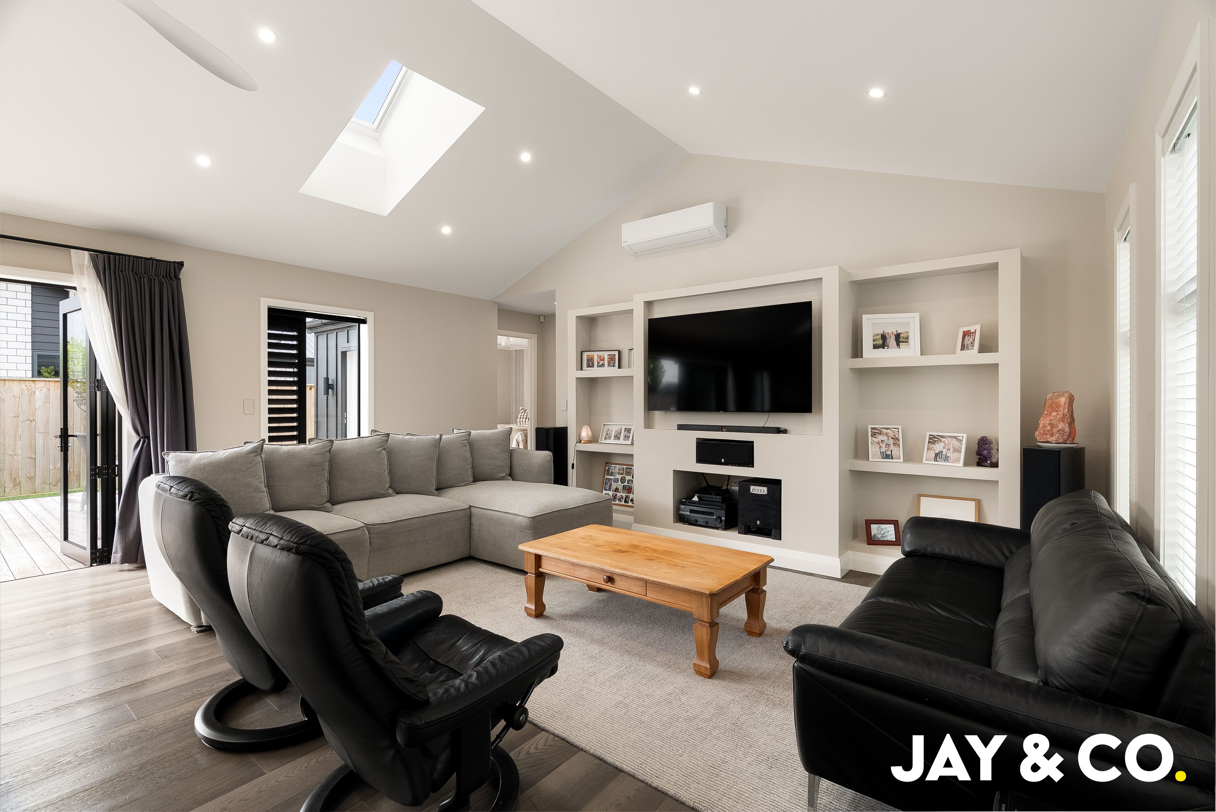 2 Munro Oak Lane, Clevedon, Manukau City