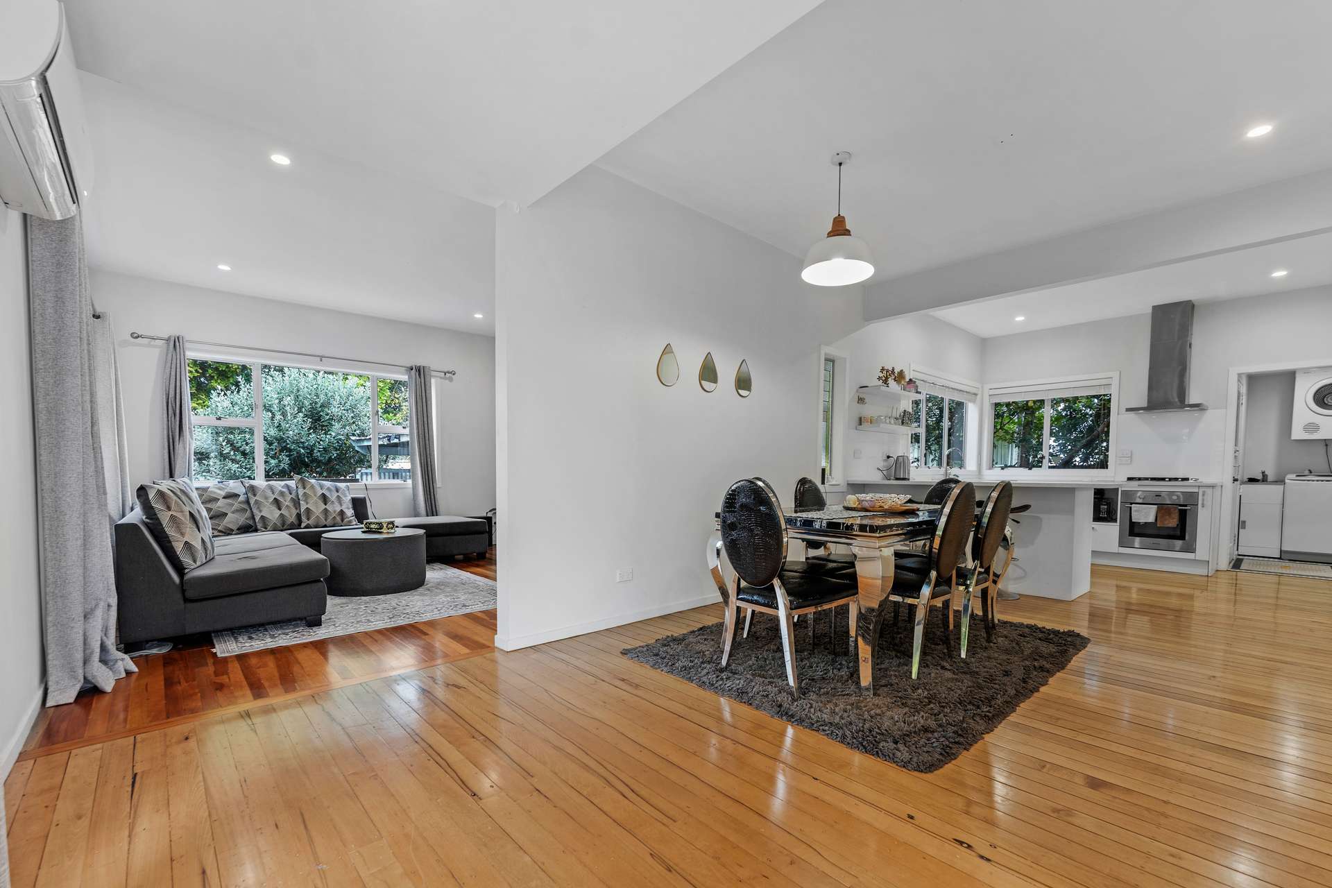 2 Fyfe Avenue photo 4
