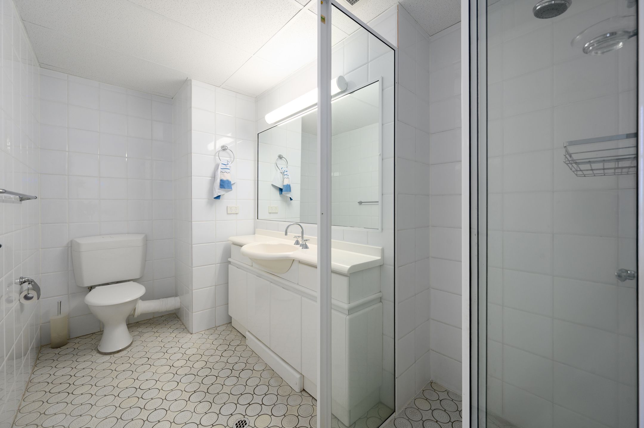 2702/3422 Surfers Paradise Boulevard — photo 12 of 22