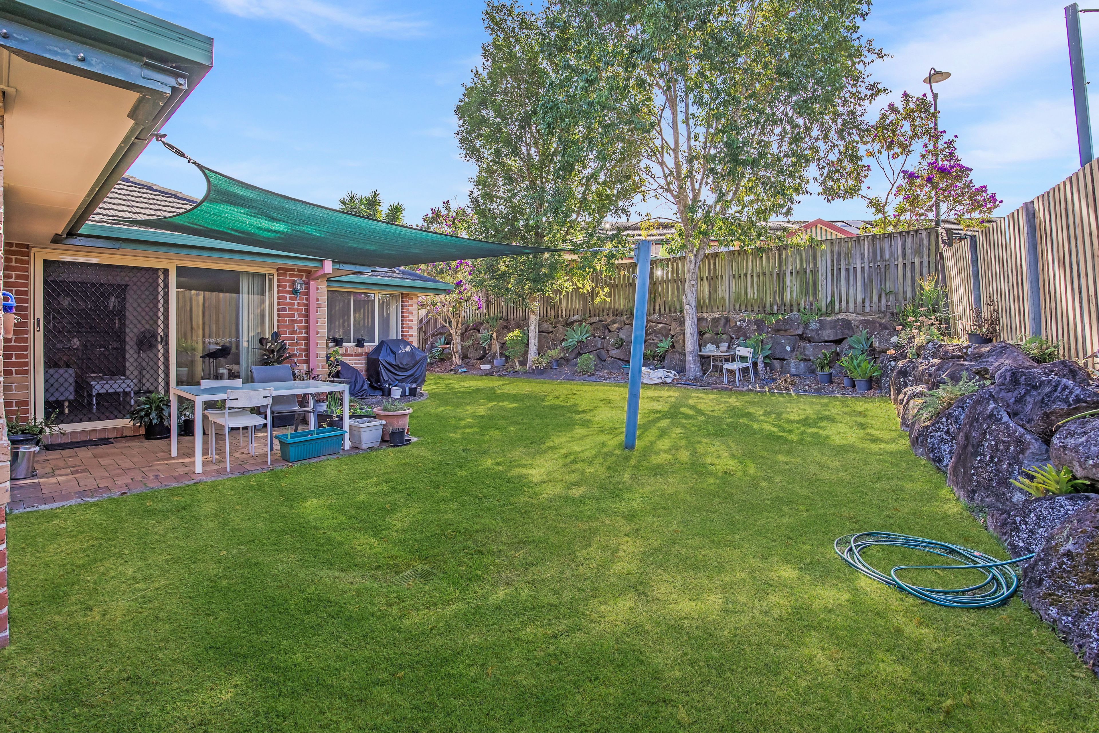 1 Coolawin Place, Nerang, QLD 4211
