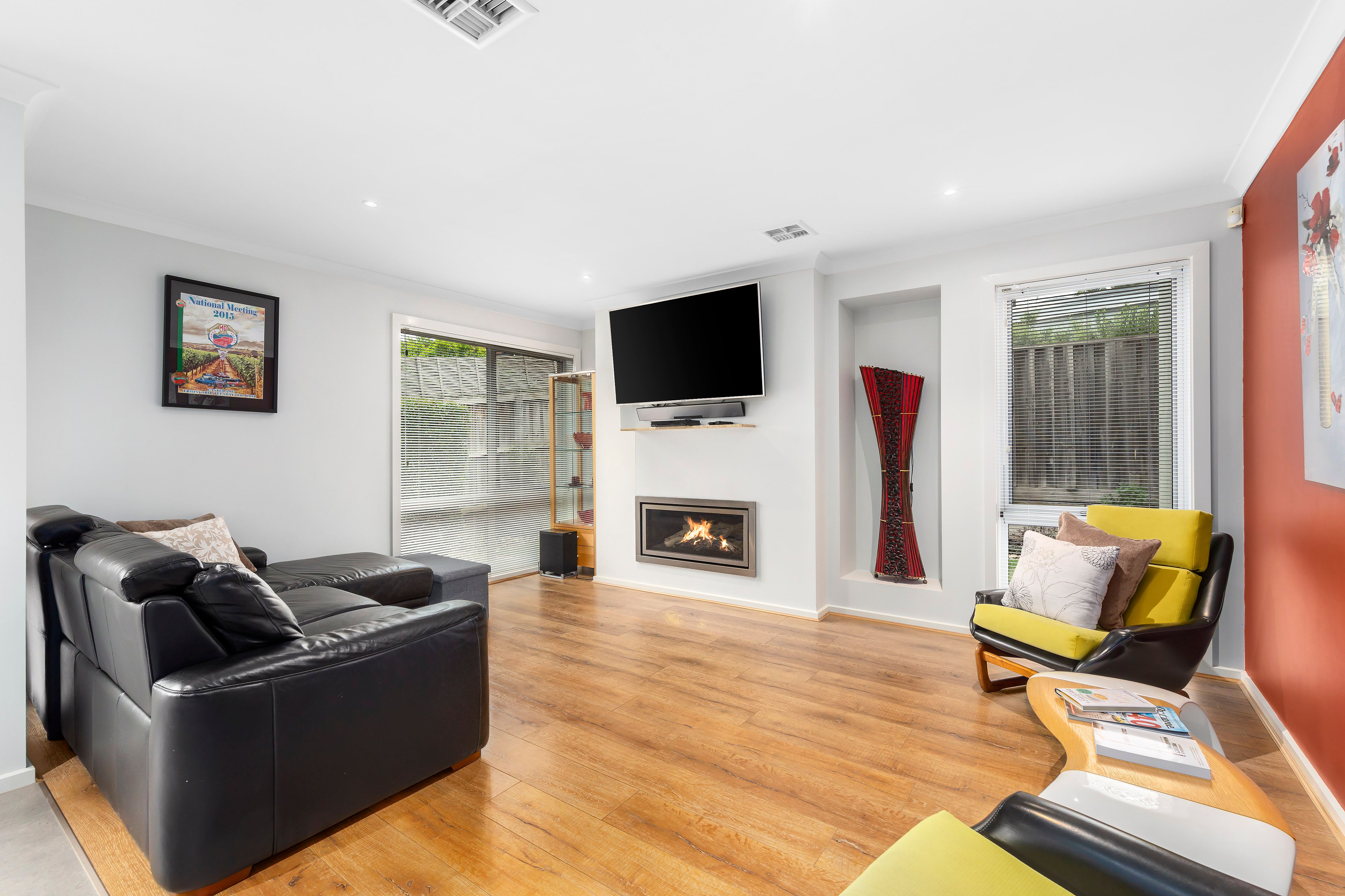 158 Ernest Jones Drive, Macleod, VIC 3085