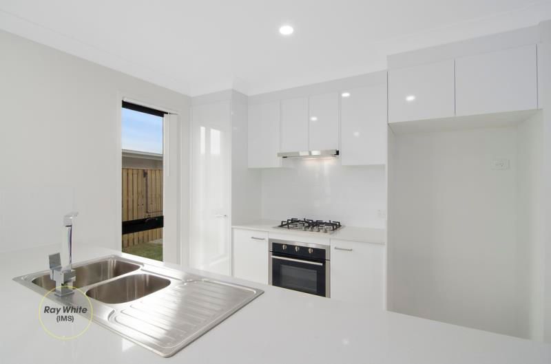 69 Hill Drive, Pimpama, QLD 4209