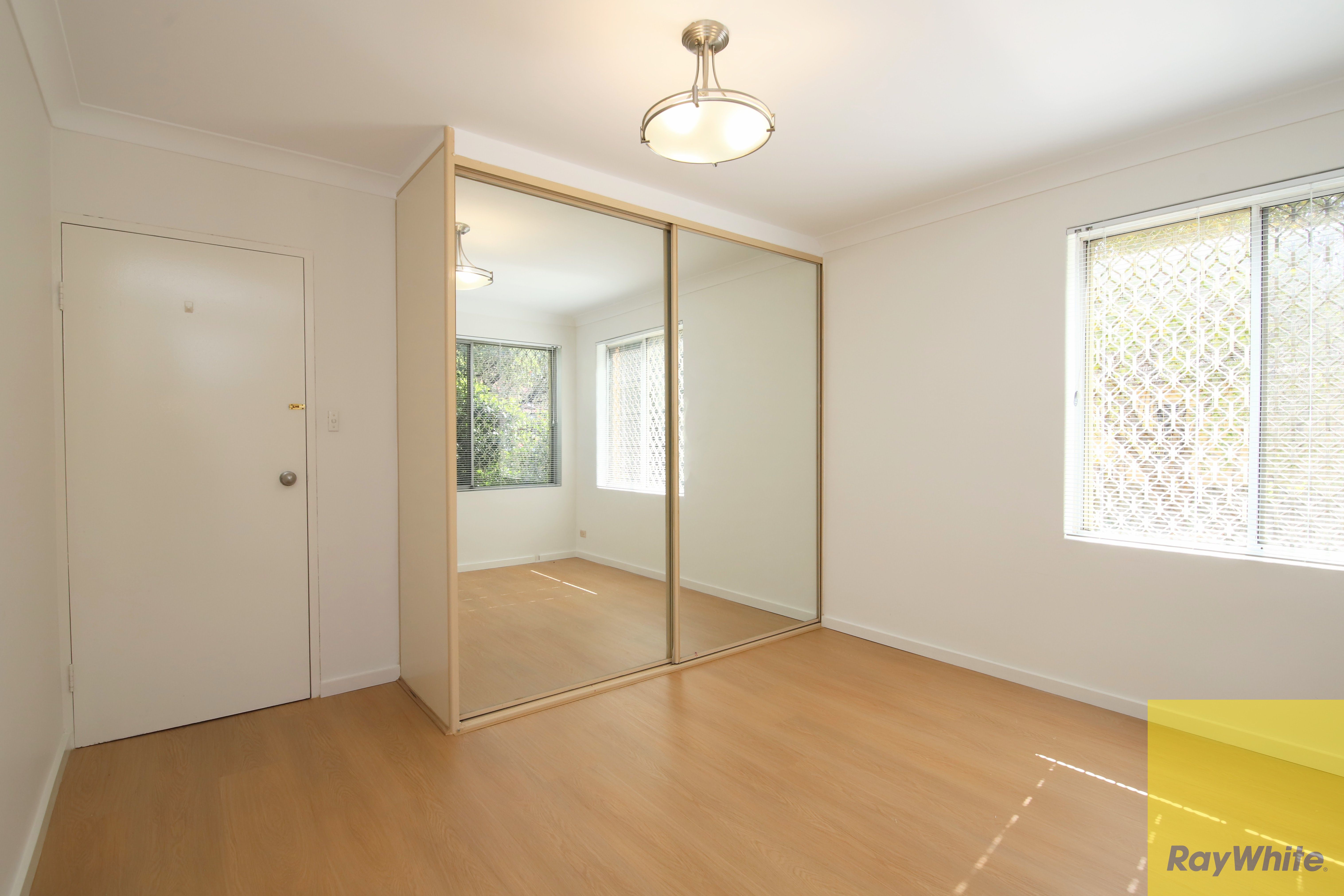 5/73-75 Yangoora Road — photo 5 of 8