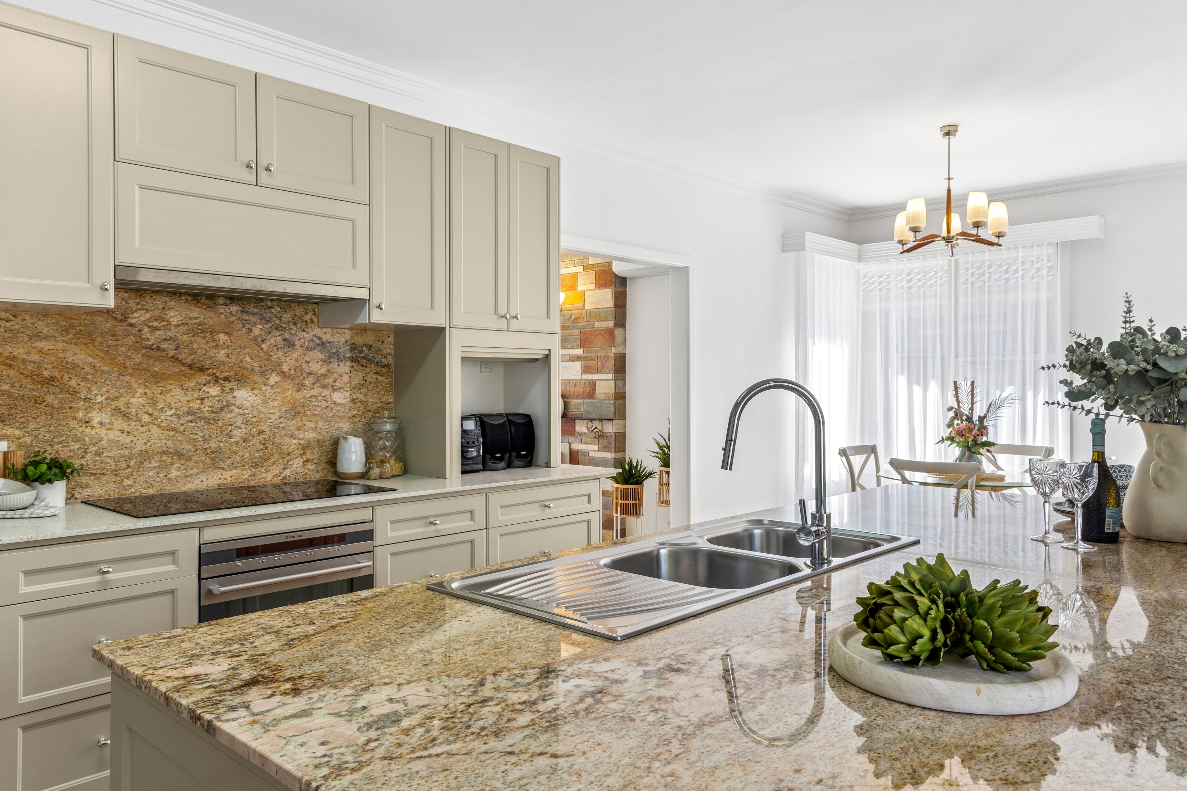 6 Austin Avenue — photo 8 of 14