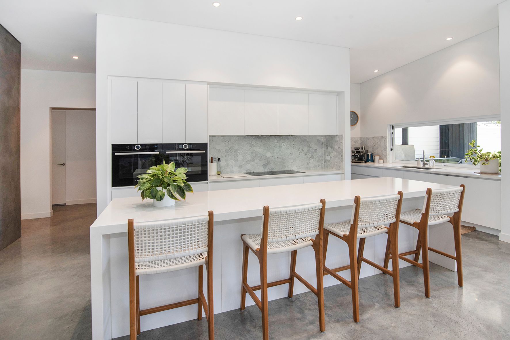 10 Averil Street, Abbey, WA 6280
