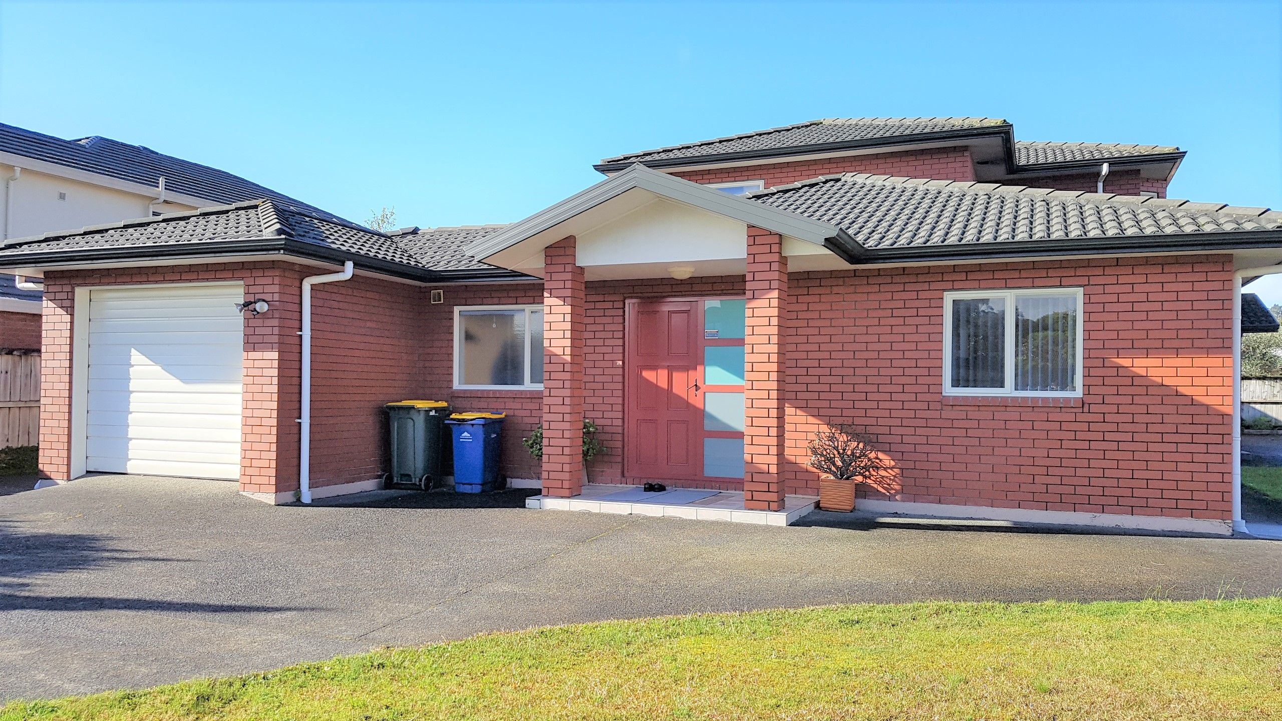 Pinehill, North Shore City