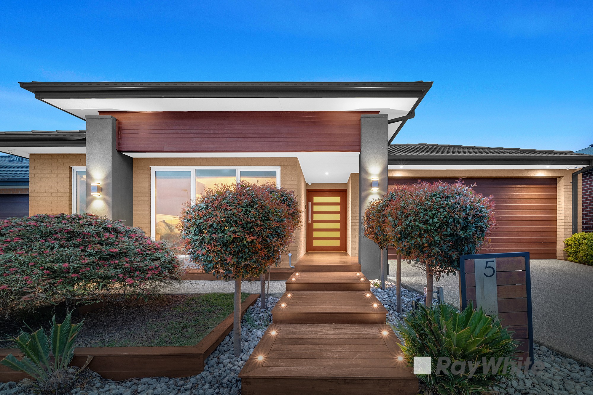 5 Allambi Court, Cranbourne North, VIC 3977