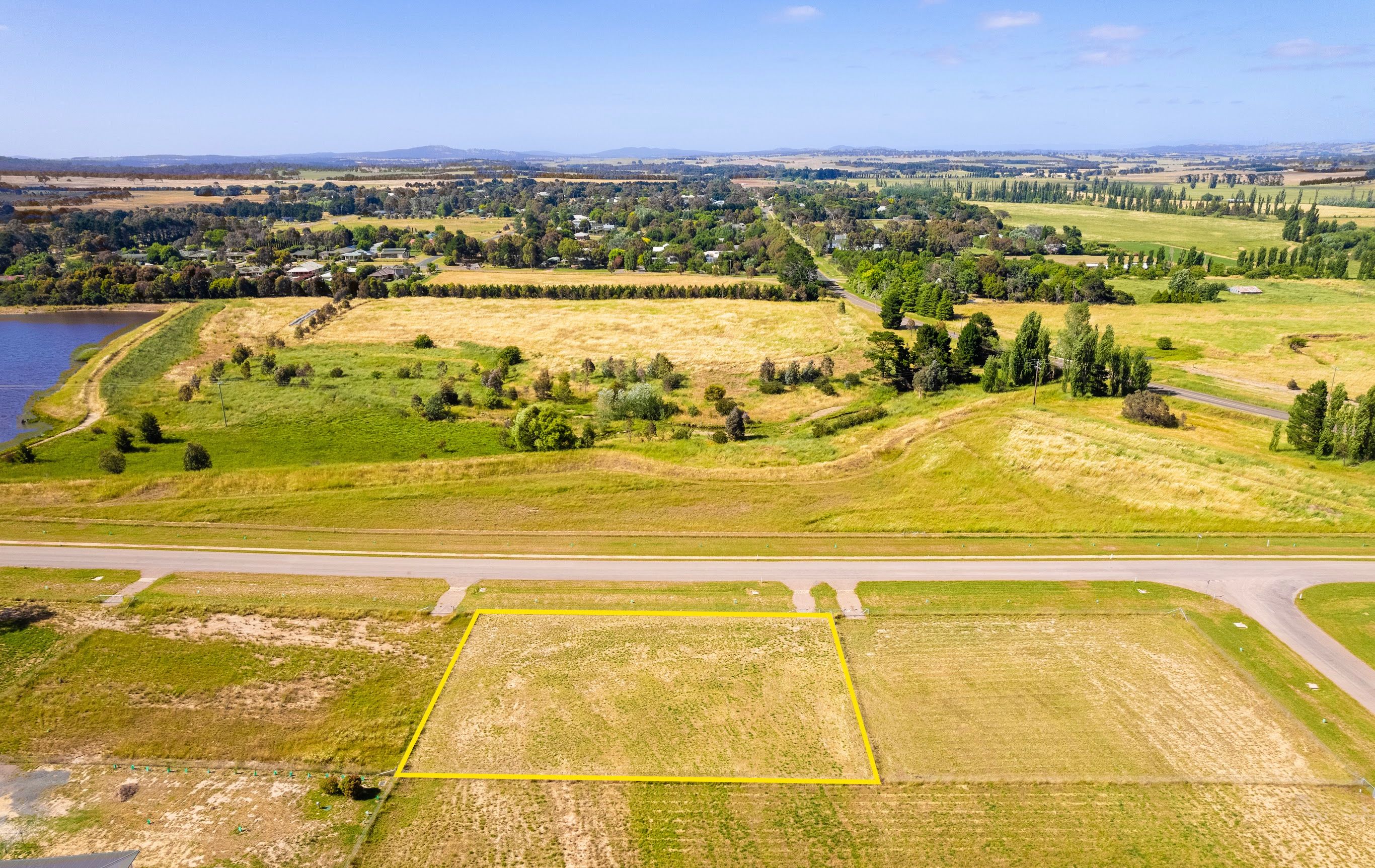 6 Kyeema Drive, Gundaroo, NSW 2620