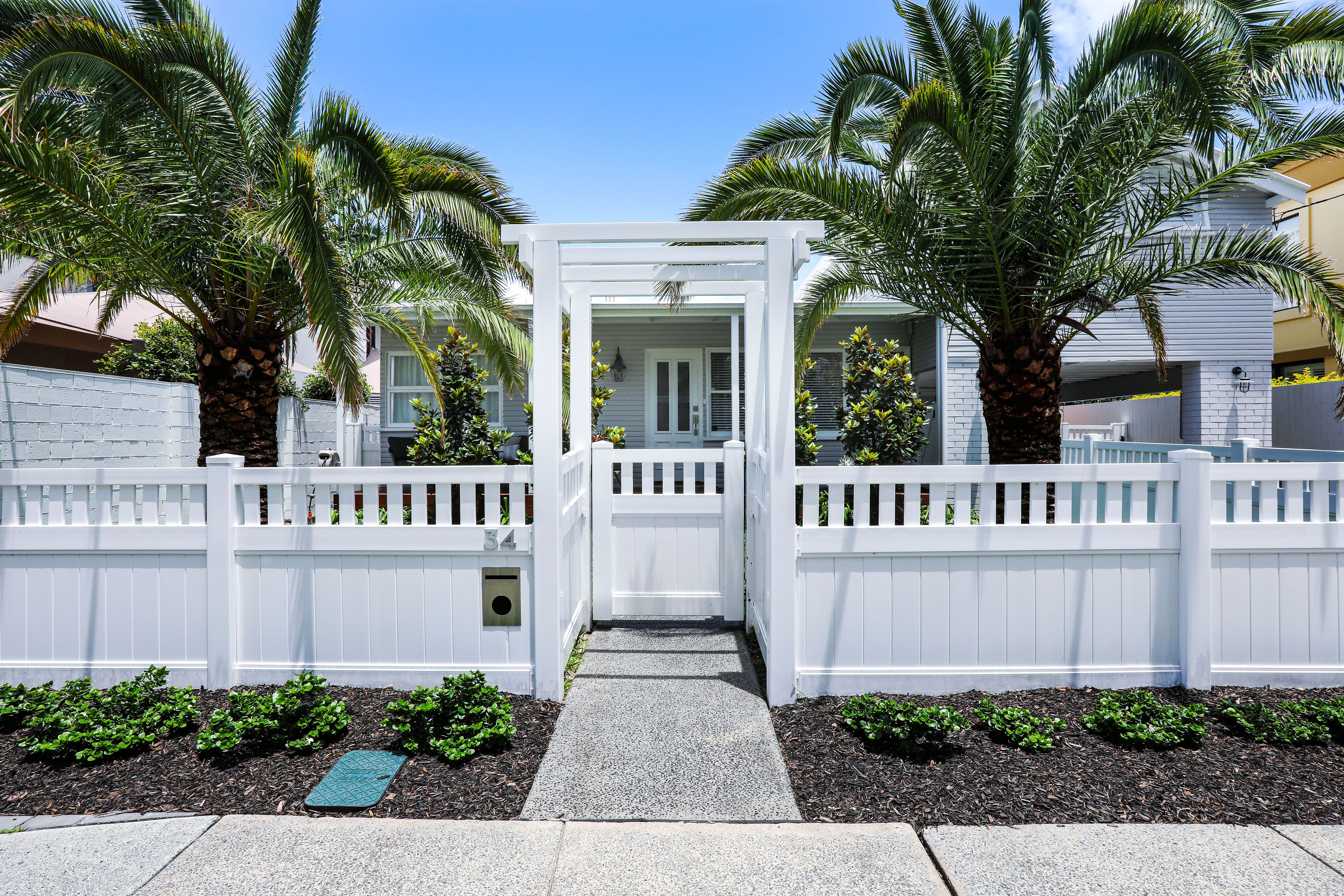 34 Tedder Avenue, Main Beach, QLD 4217