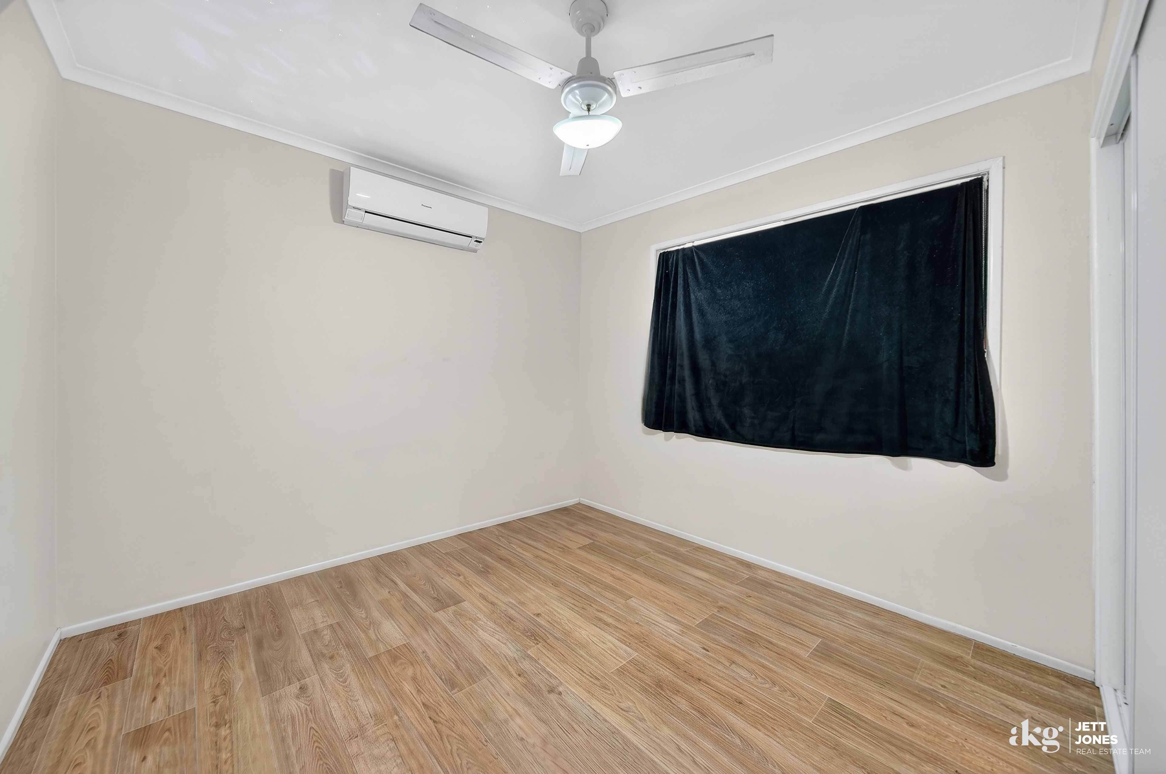 64 Radiata Street — photo 4 of 19