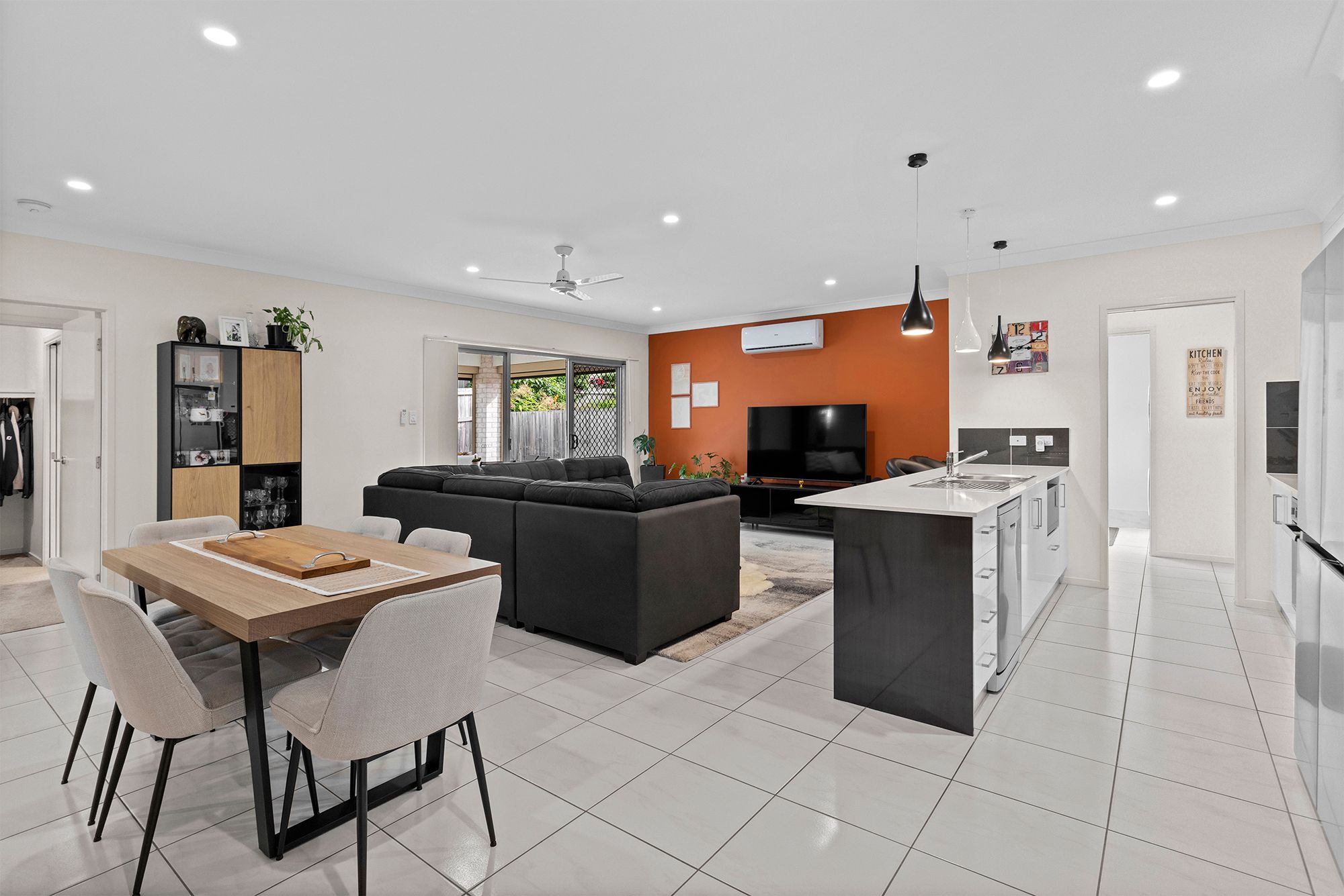 36 Tarong Avenue — photo 3 of 20