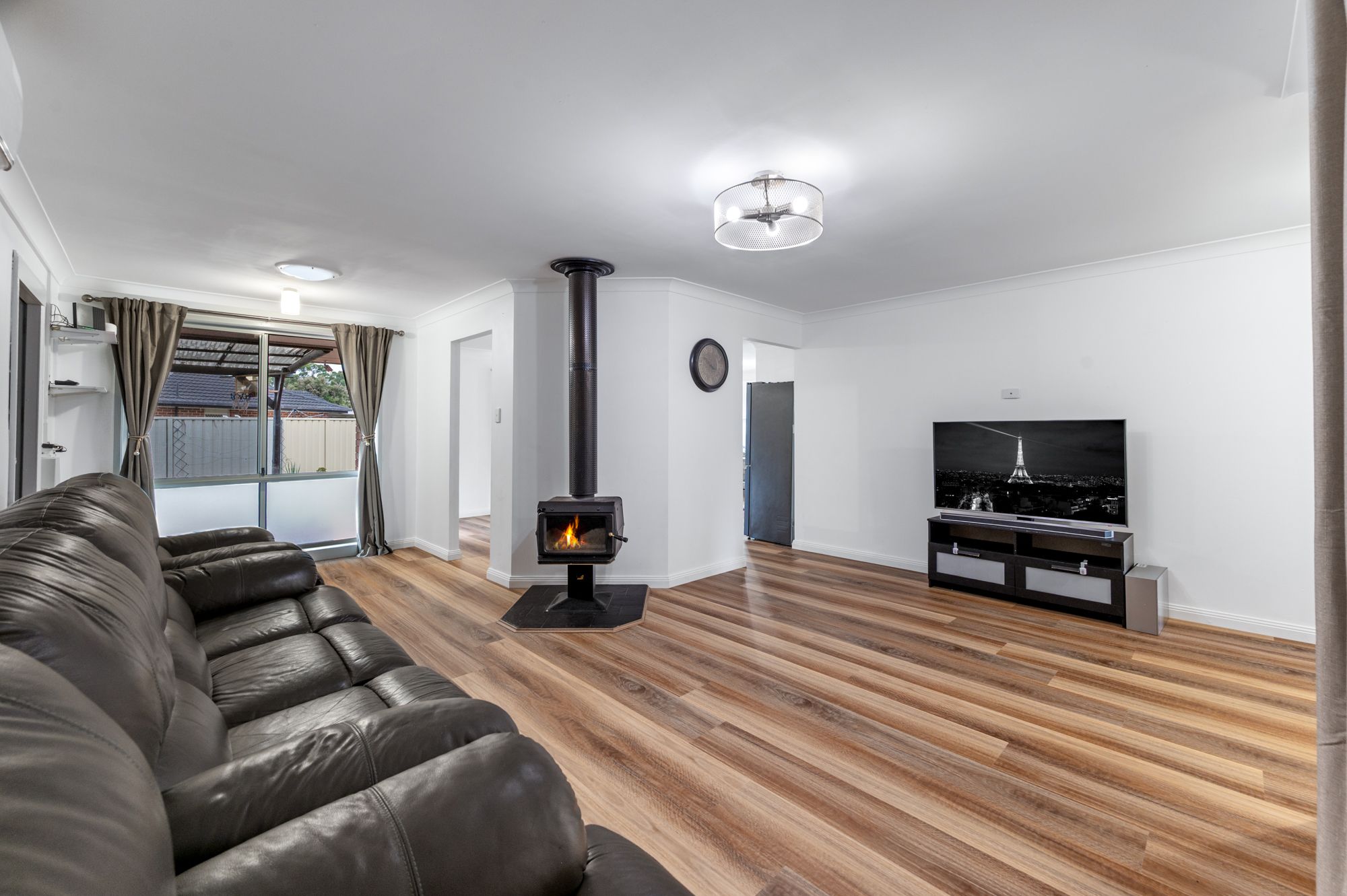 16 Pyramus Circuit, Rosemeadow, NSW 2560