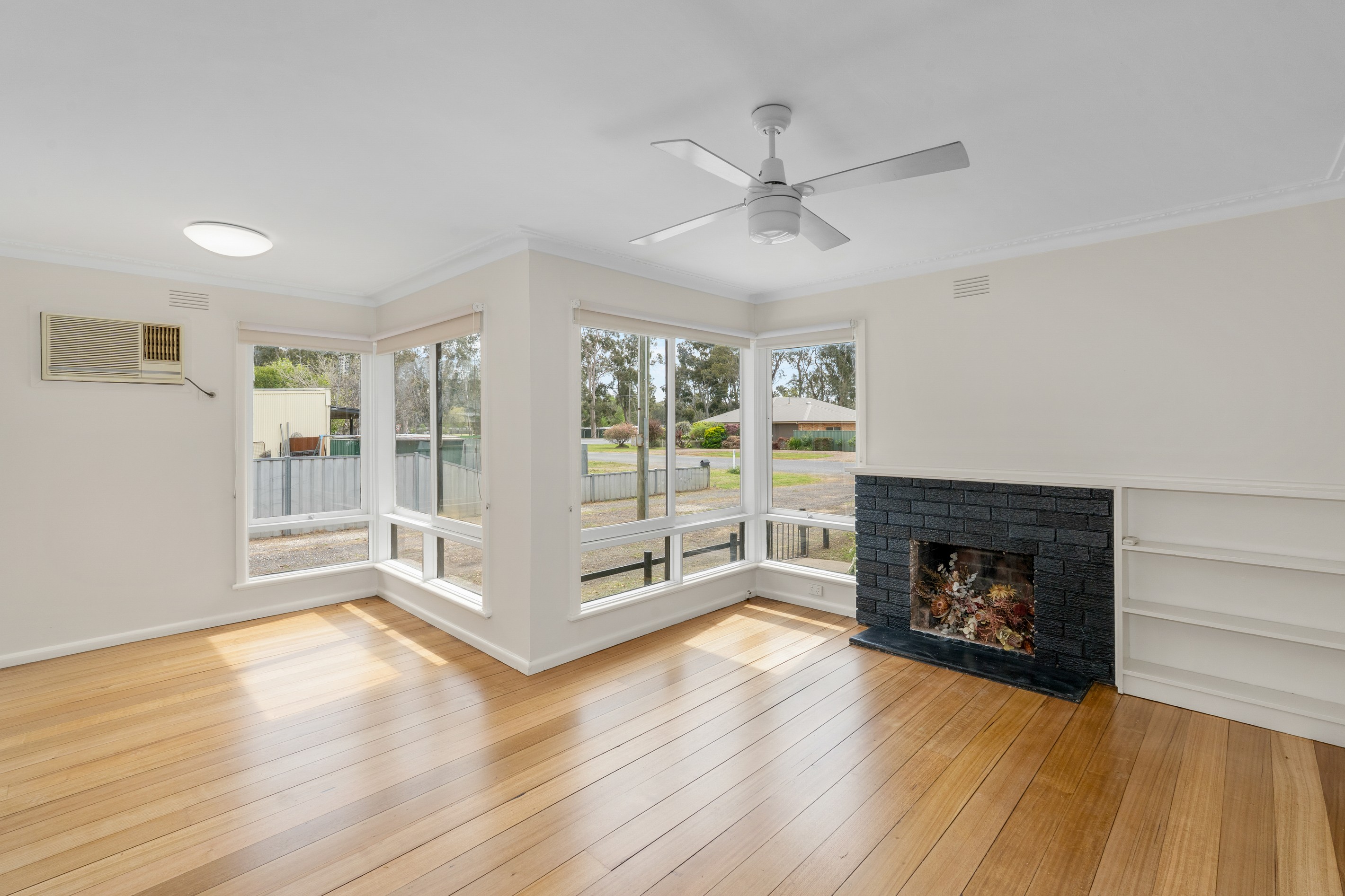 15 & 15A Gobur Street, Euroa, VIC 3666