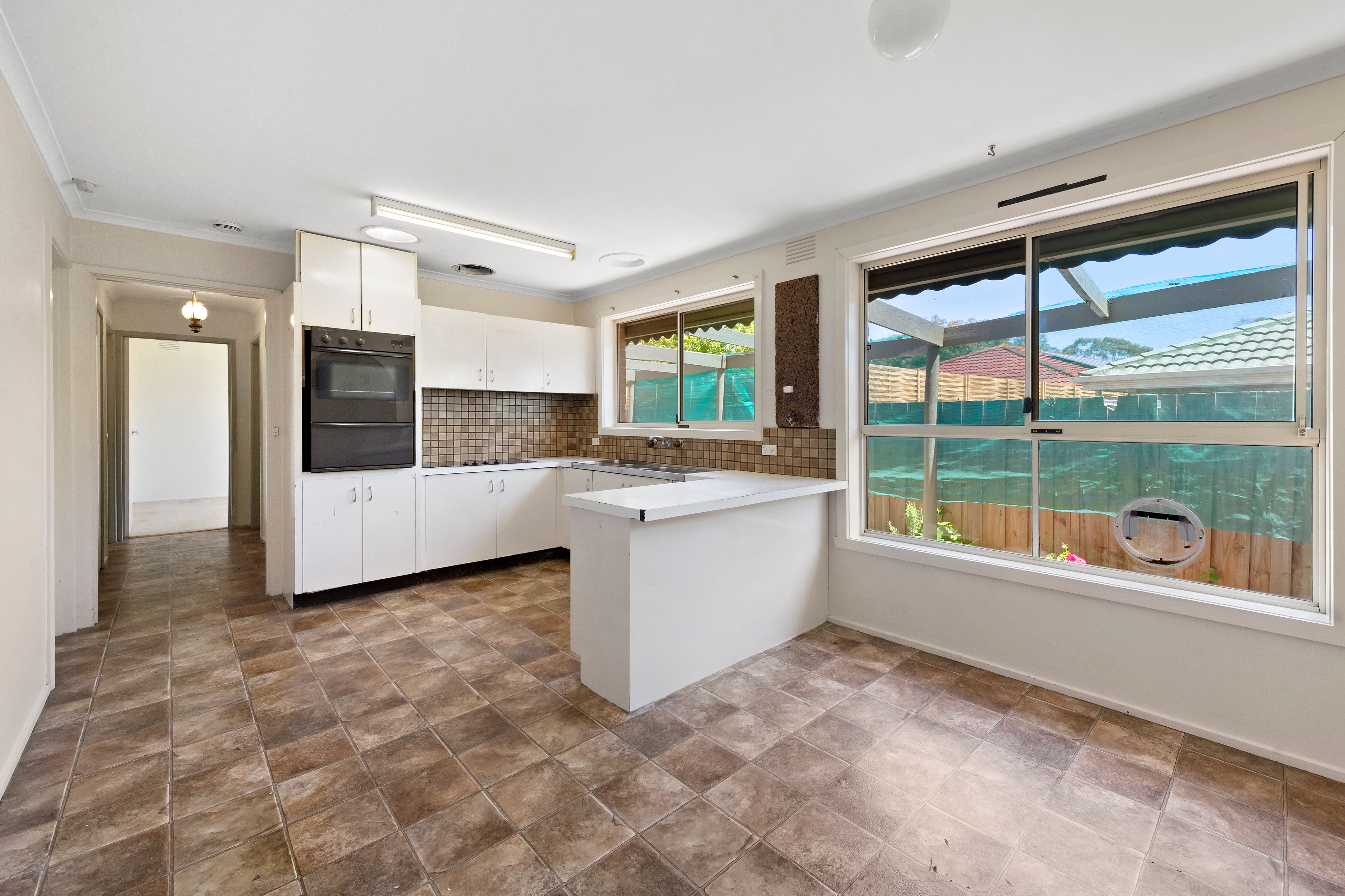 18 Fenfield Street, Cranbourne, VIC 3977