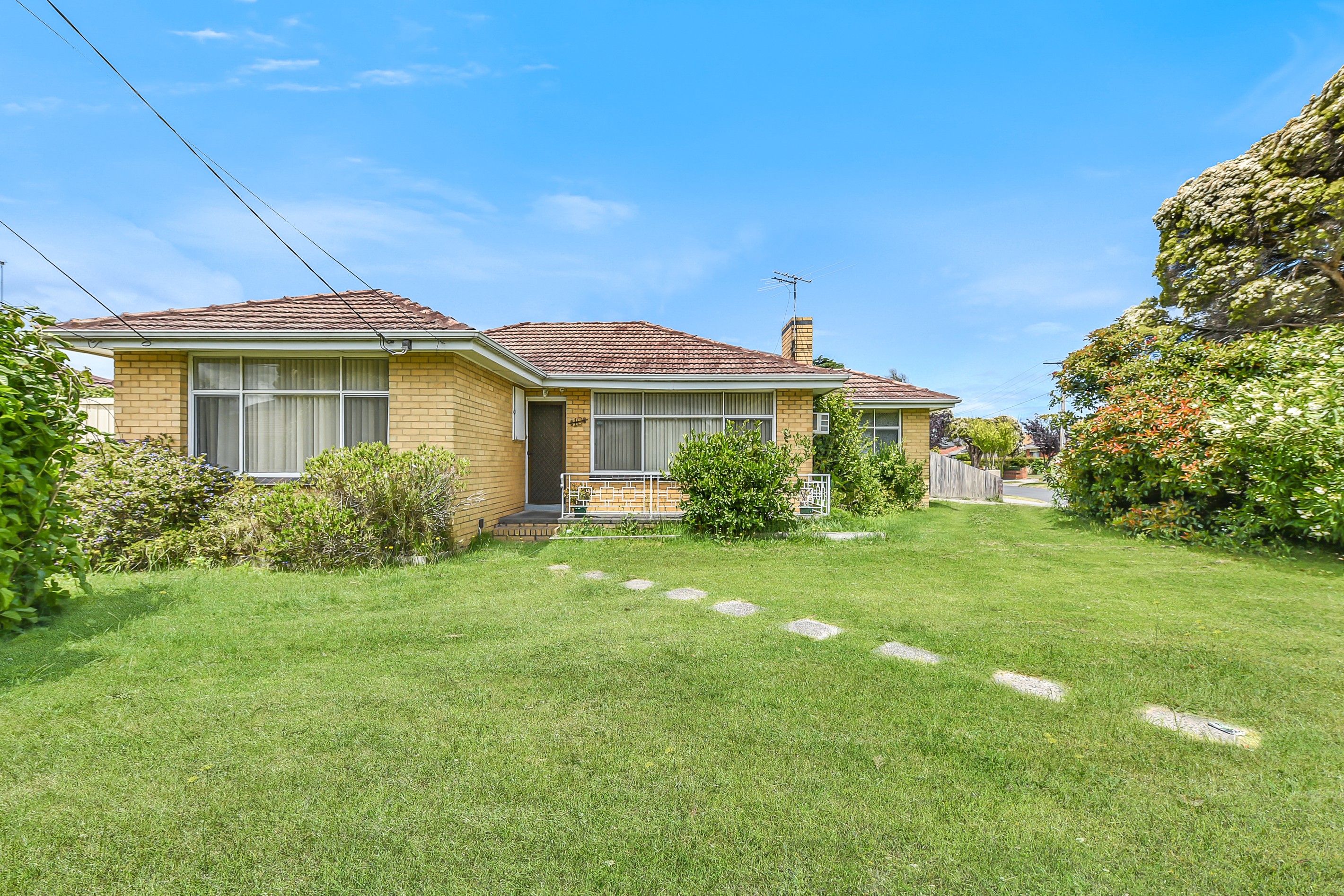 10 Saunders Street, Clayton South, VIC 3169