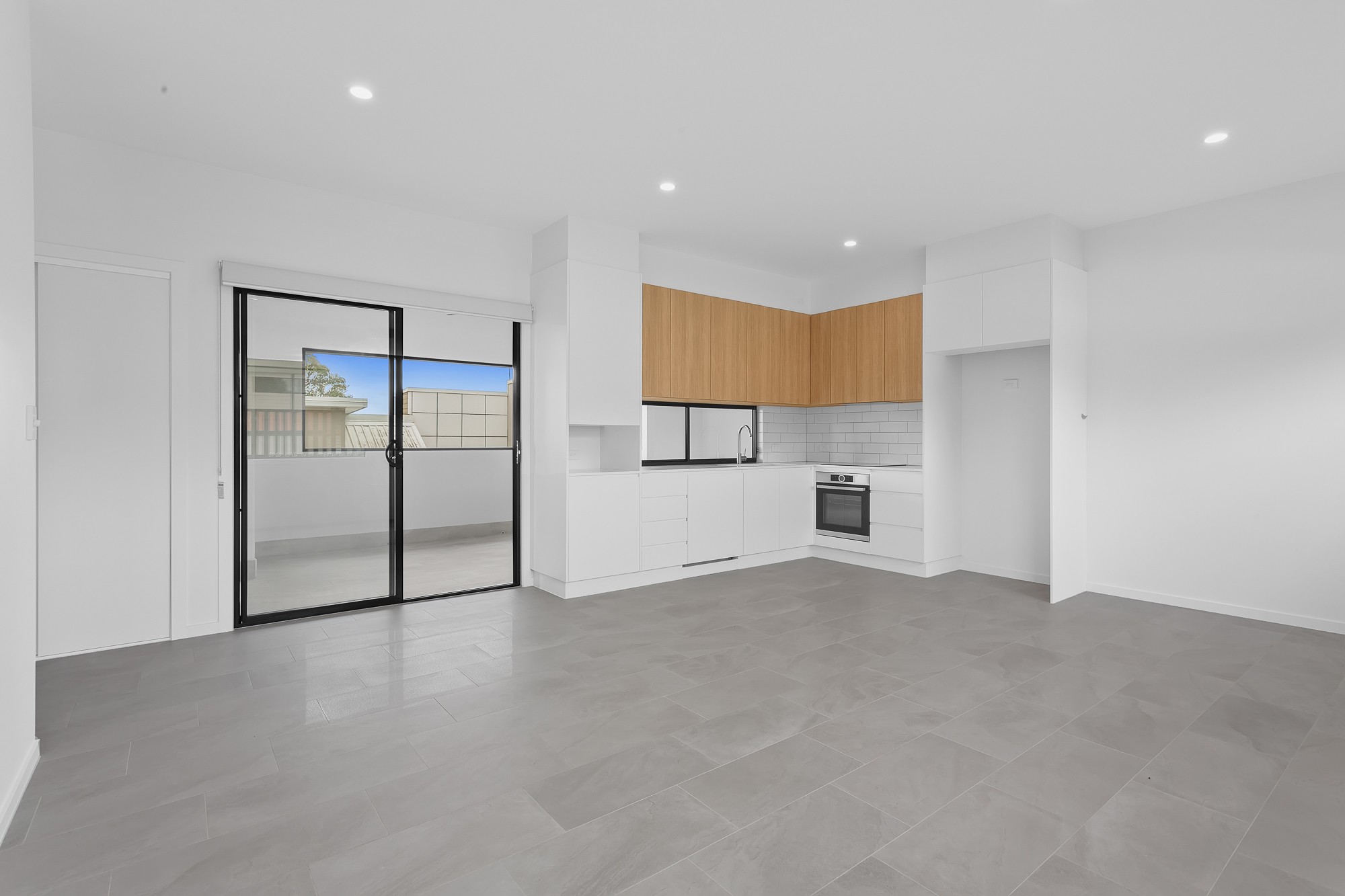 2/121 Jones Road, Carina Heights, QLD 4152