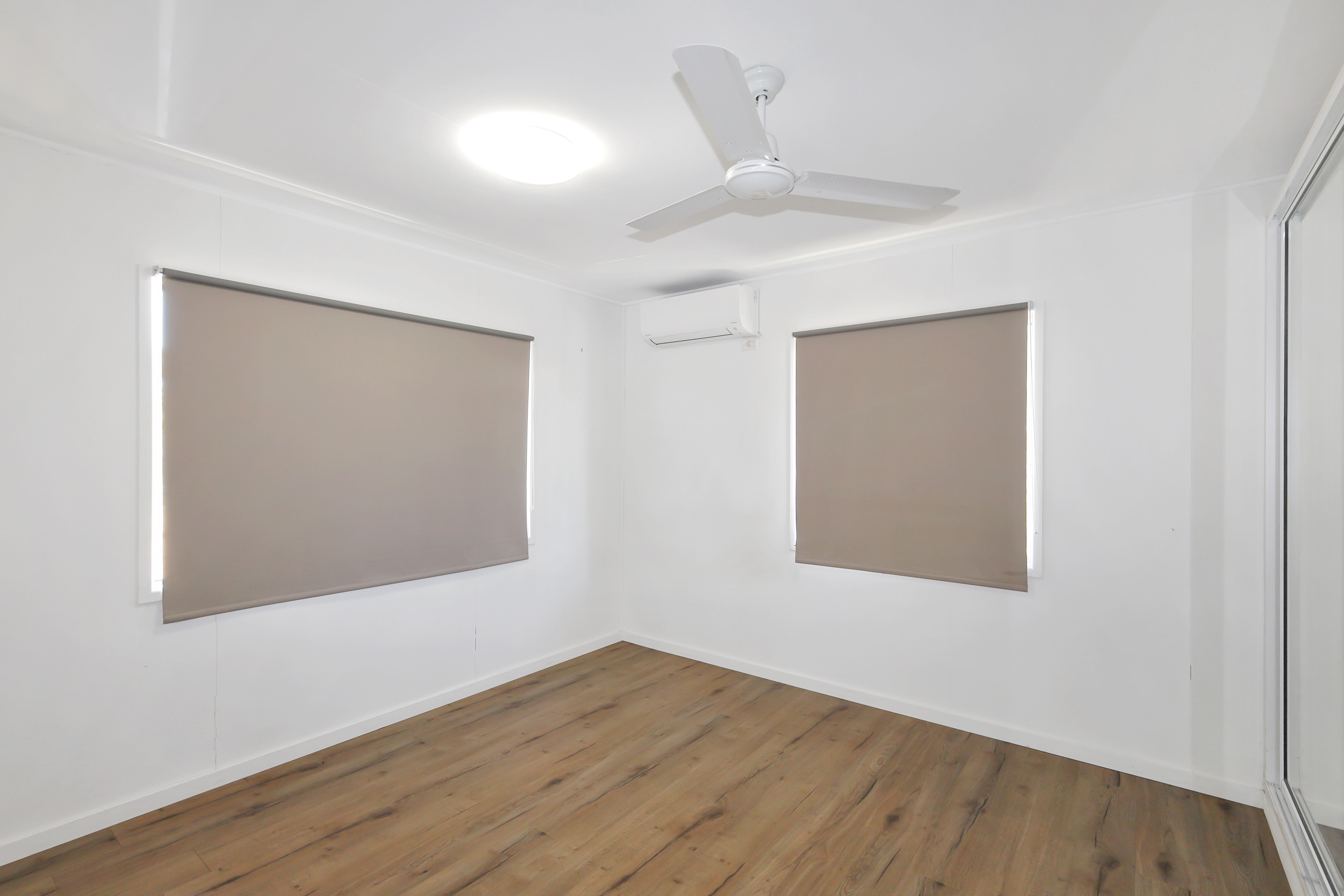 25 Brooks Road — photo 7 of 13