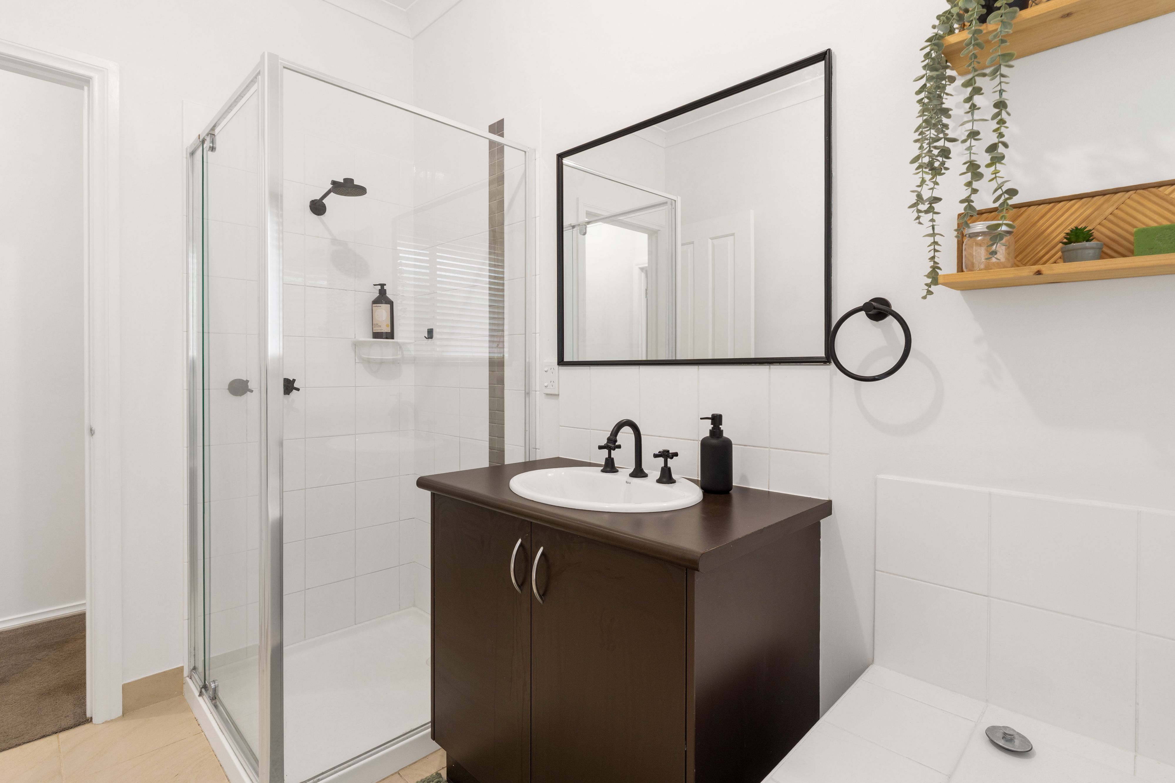 72 Royal Terrace — photo 18 of 26