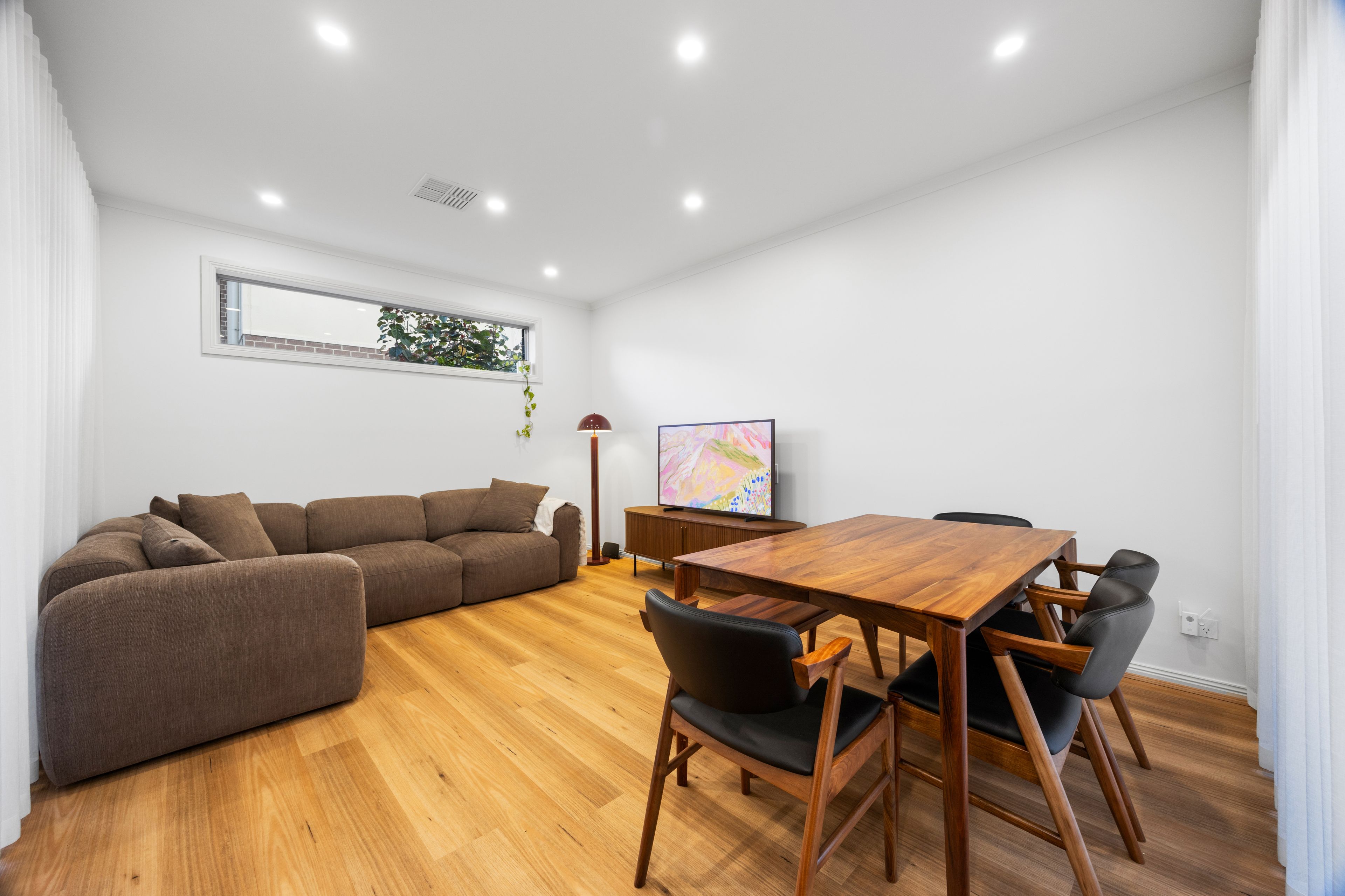 2/31 Findon Avenue — photo 3 of 15