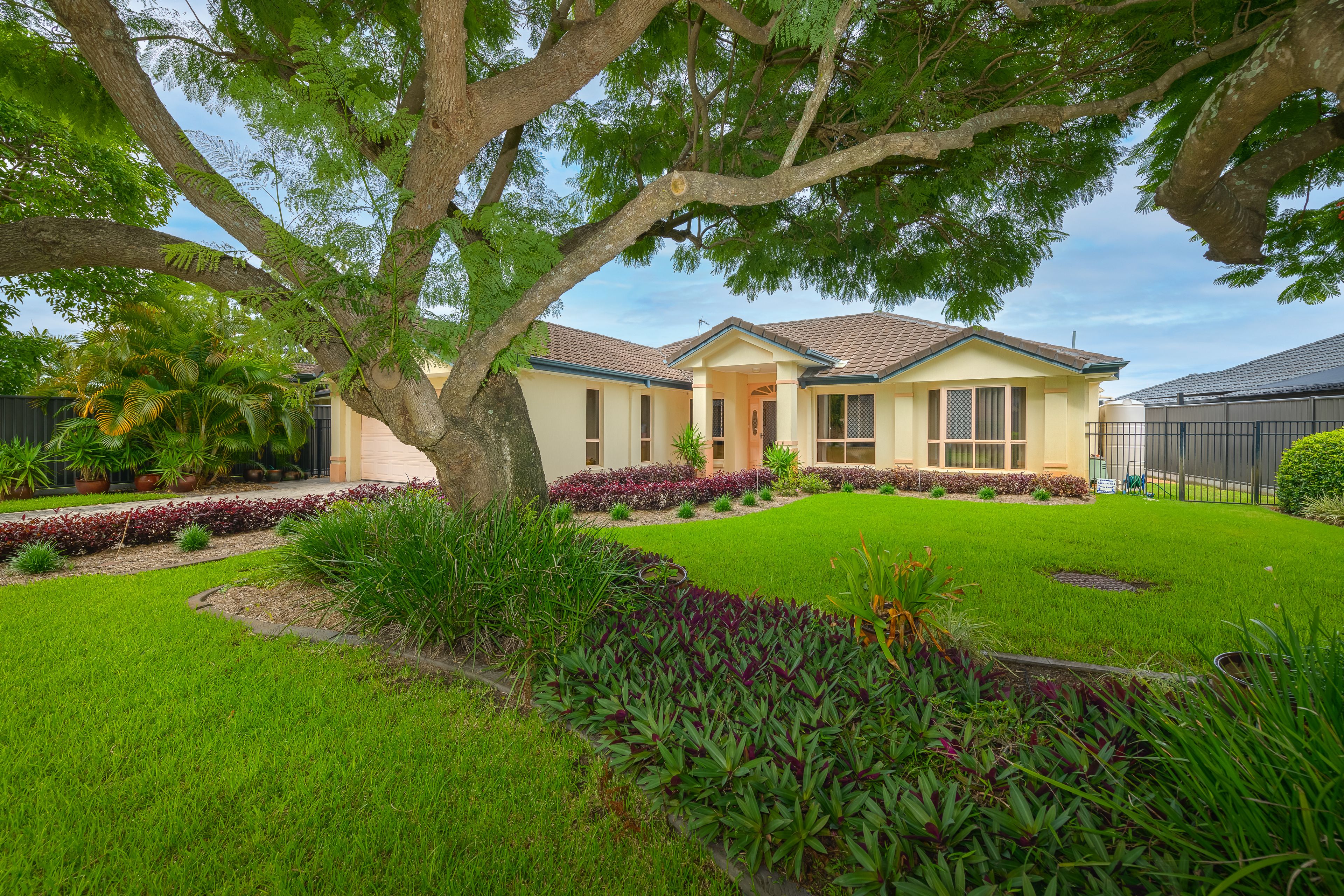 46 Burrendong Road, Coombabah, QLD 4216