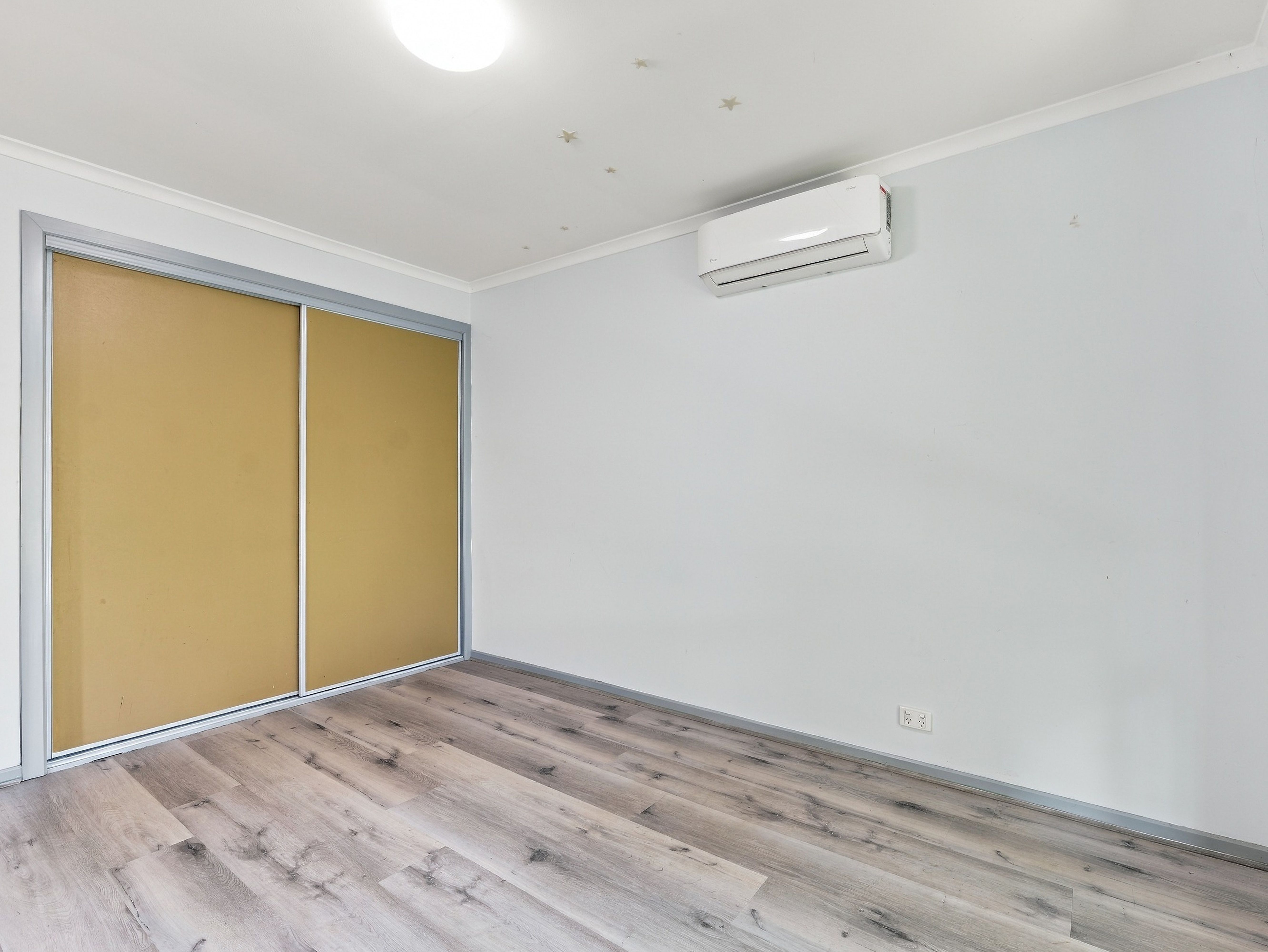 1A Glenelg Way — photo 10 of 21