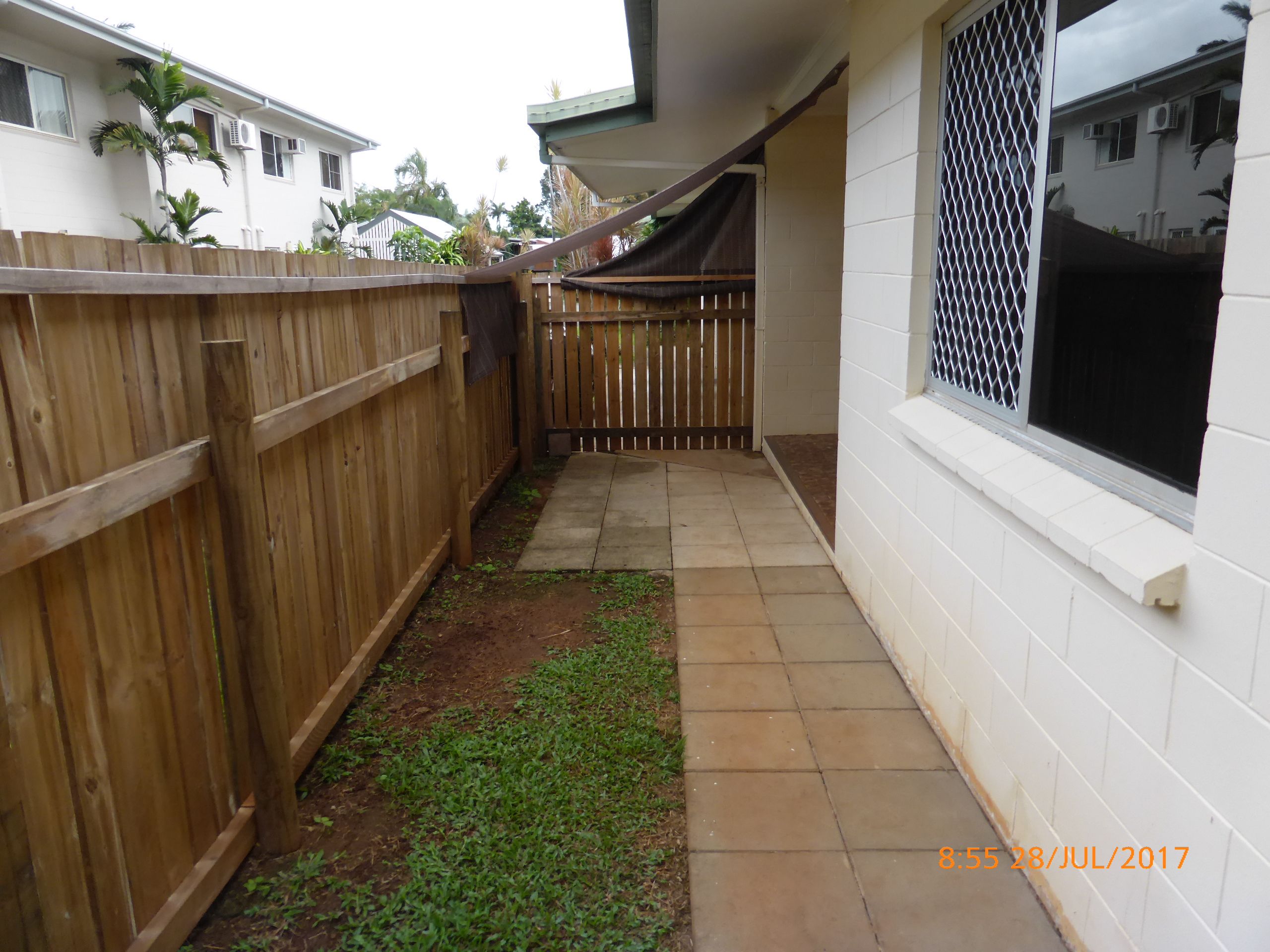 4/8 Tenni Street, Redlynch, QLD 4870