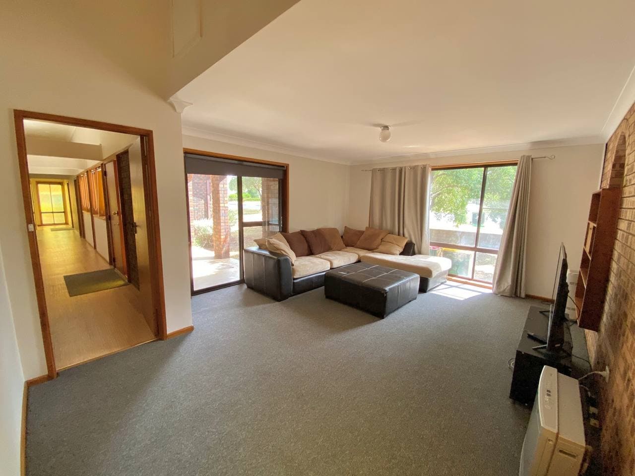 25 Moor Street, Parkes, NSW 2870