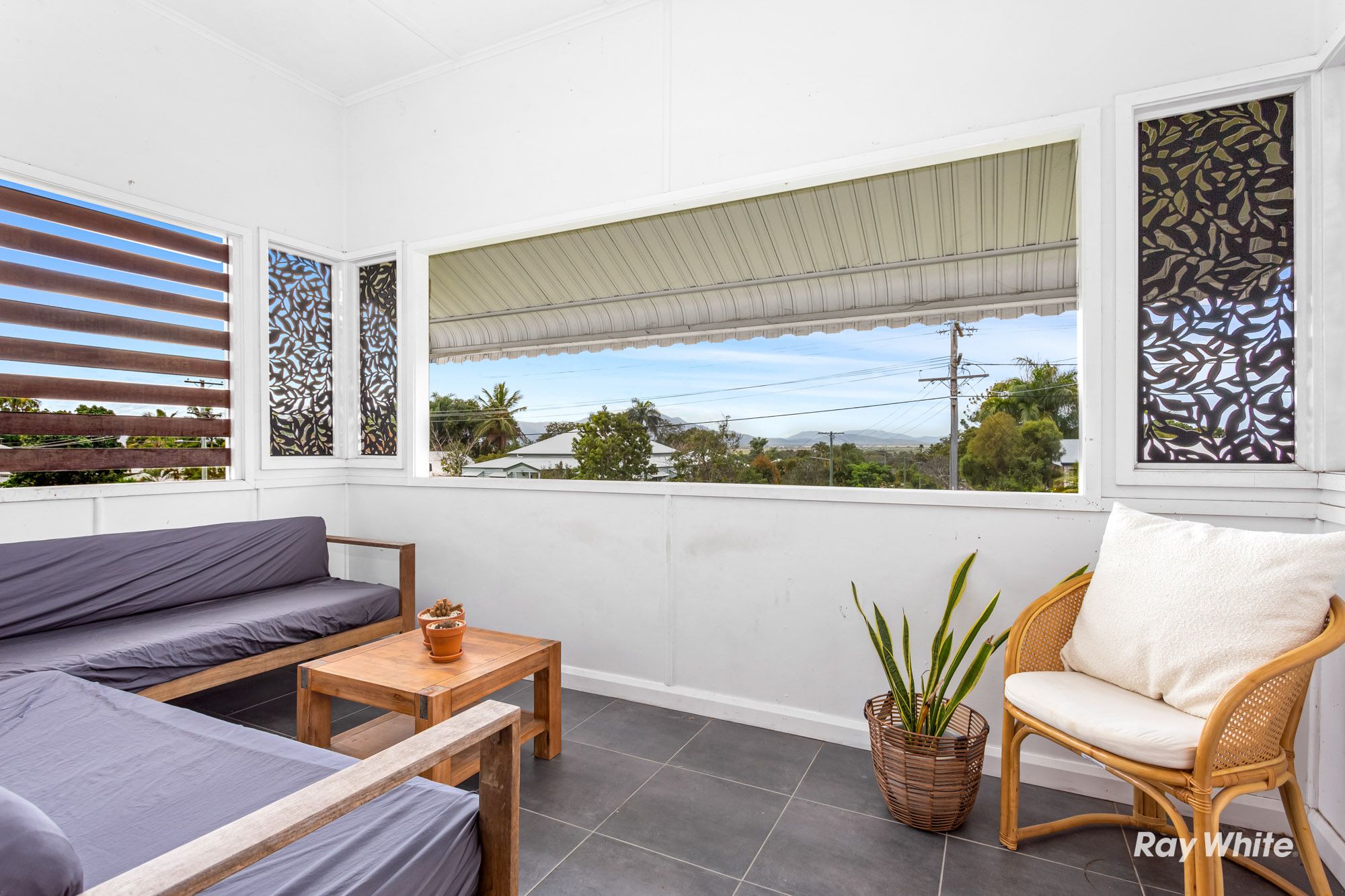 230 Upper Dawson Road, The Range, QLD 4700