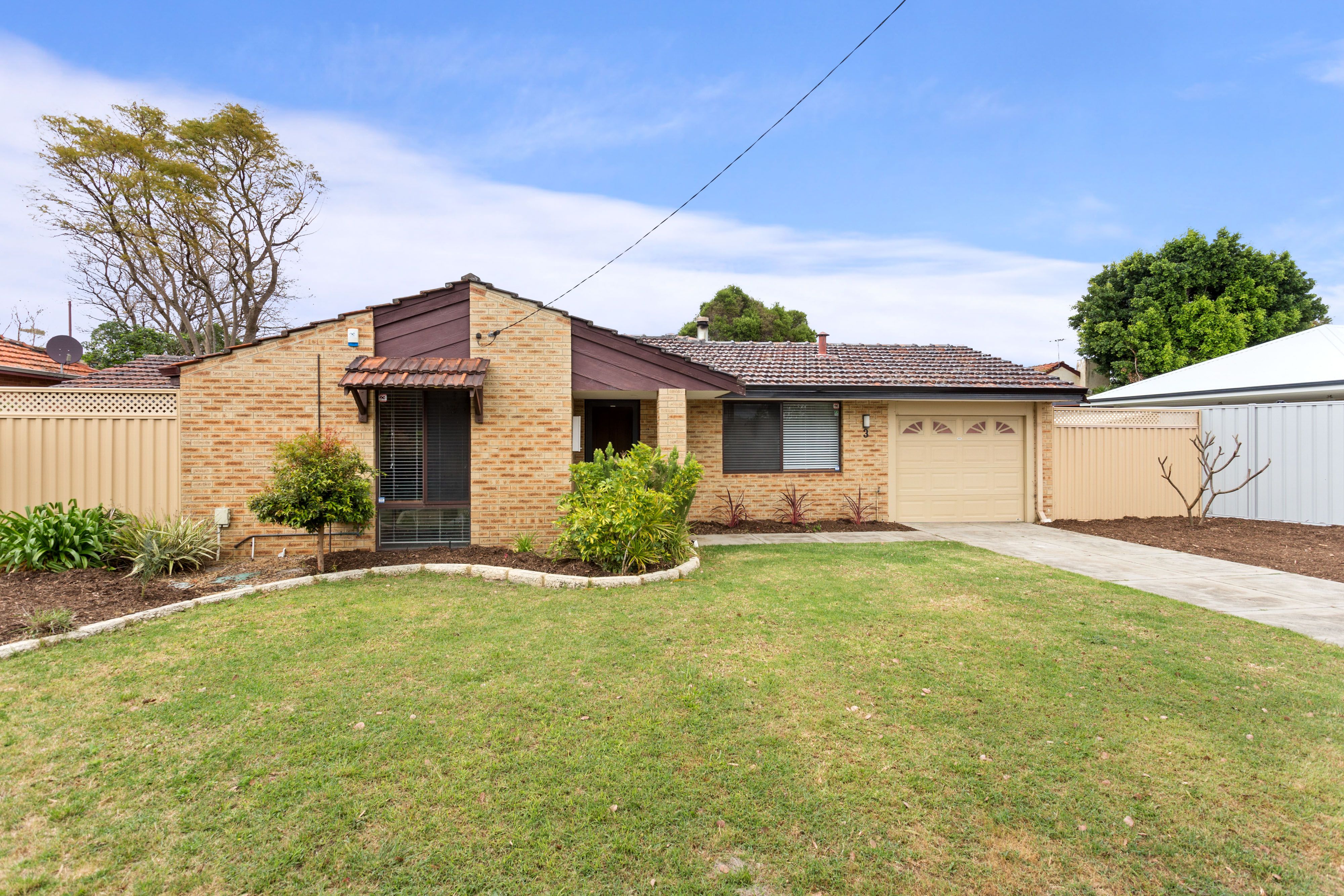 3 Hitchcock Street, St James WA 6102