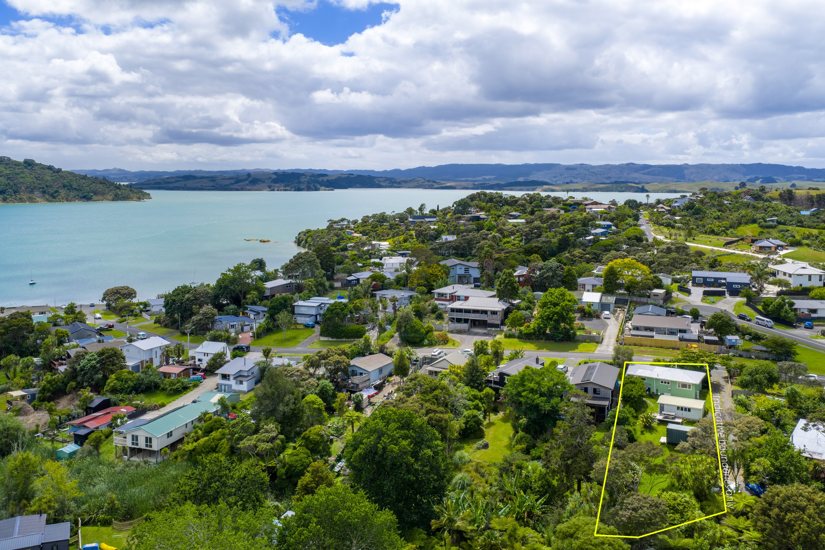 24 Lorenzen Bay Road, Raglan, Waikato District