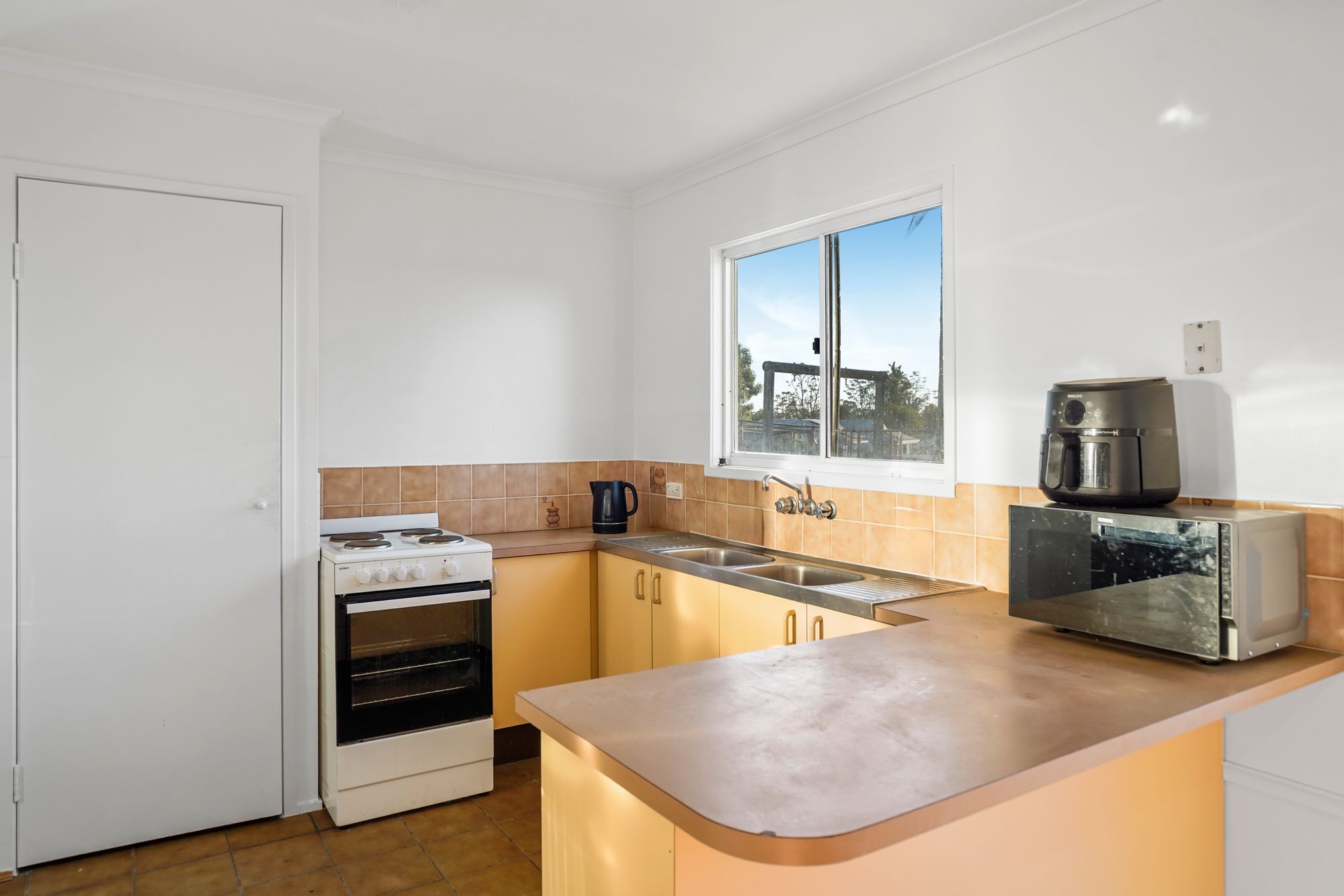 10 Devine Street — photo 6 of 22