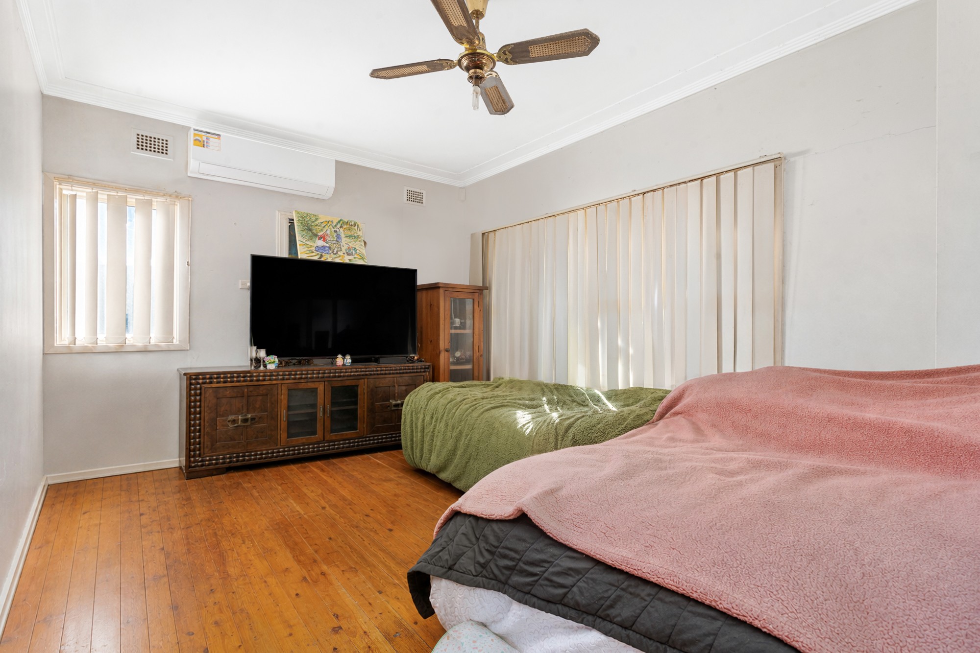 15 Hobart Street, Oxley Park, NSW 2760