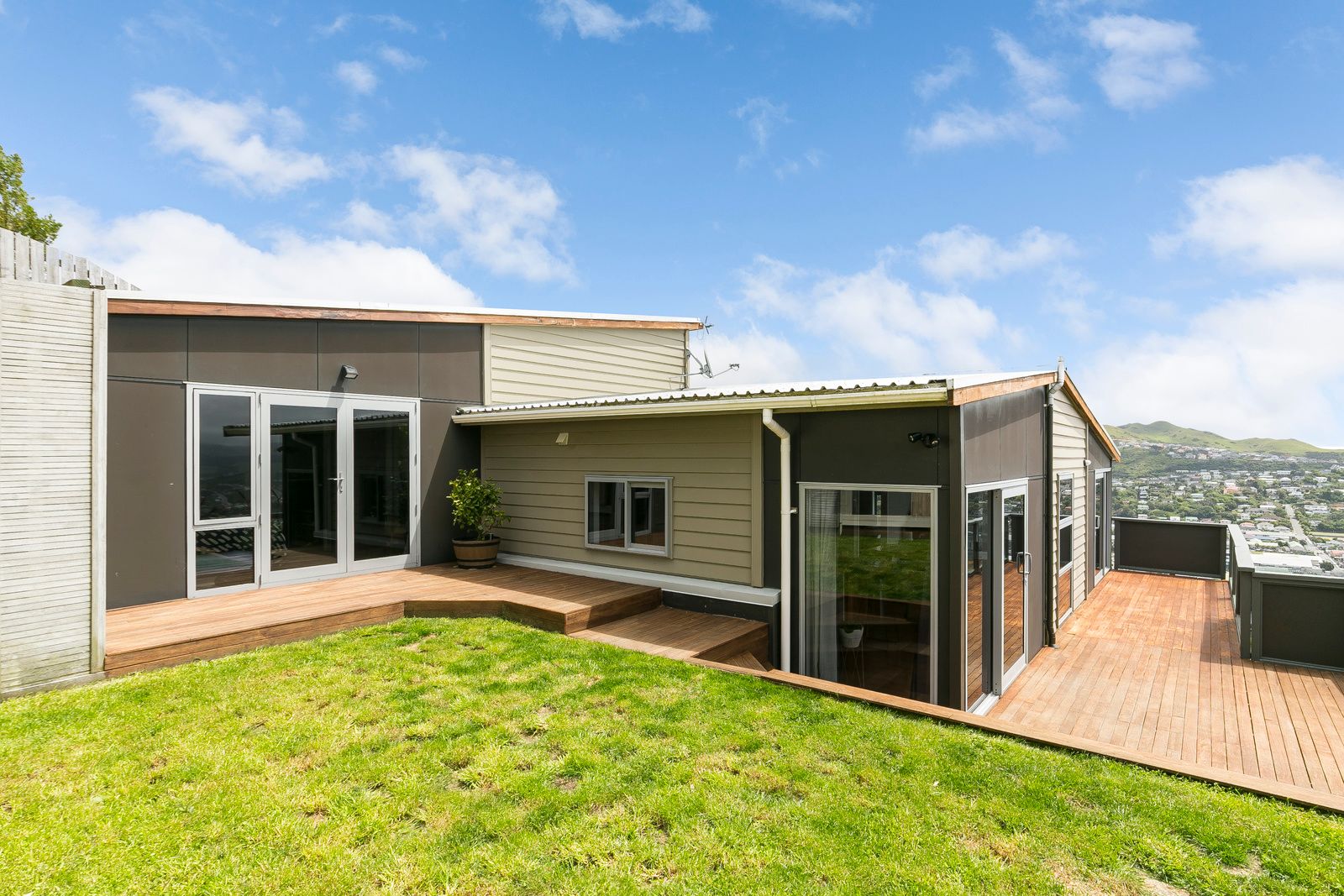 40a Chapman Street, Newlands, Wellington City