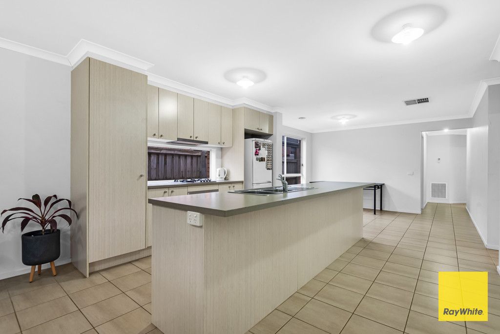 63 Hamish Drive — photo 10 of 15