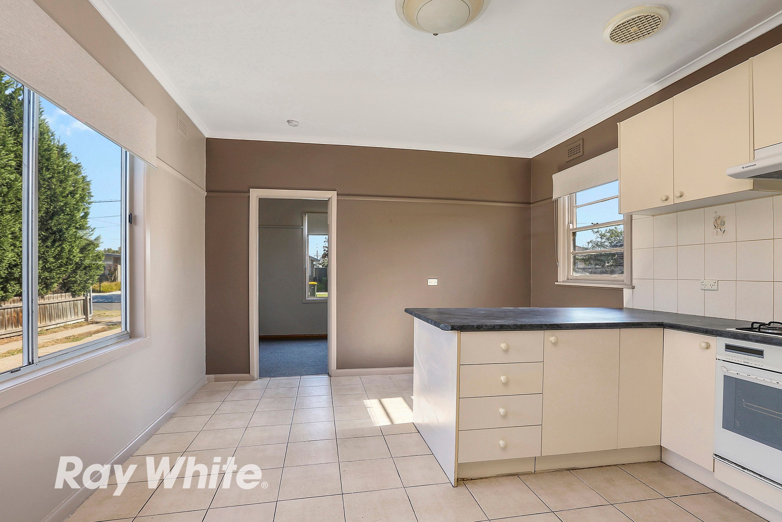 24 Falcon Street, Norlane, VIC 3214