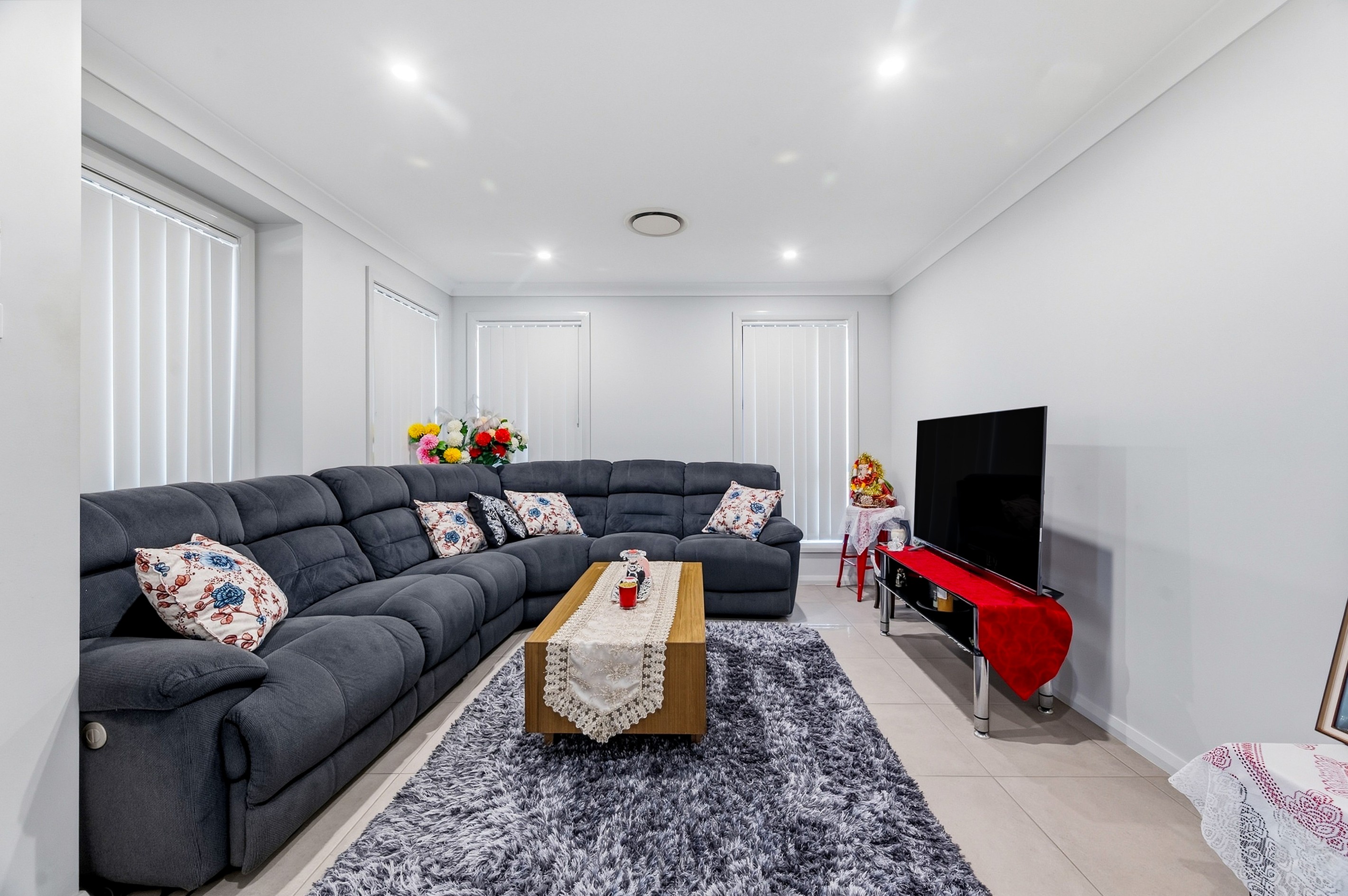 27 Greenberg Street, Spring Farm, NSW 2570