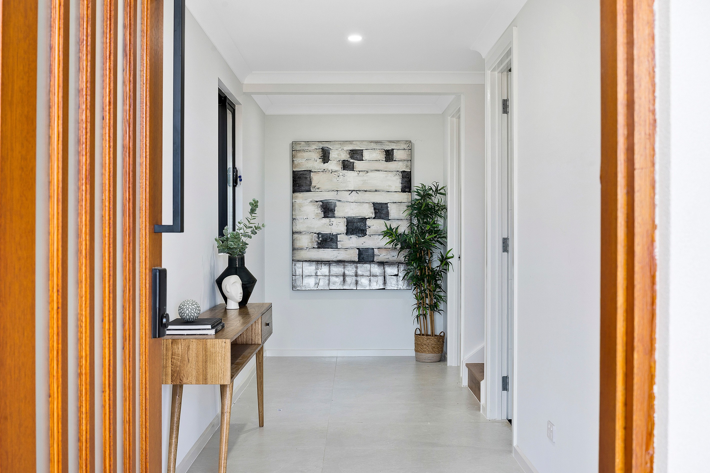 8B Flinders Drive, Valley View, SA 5093