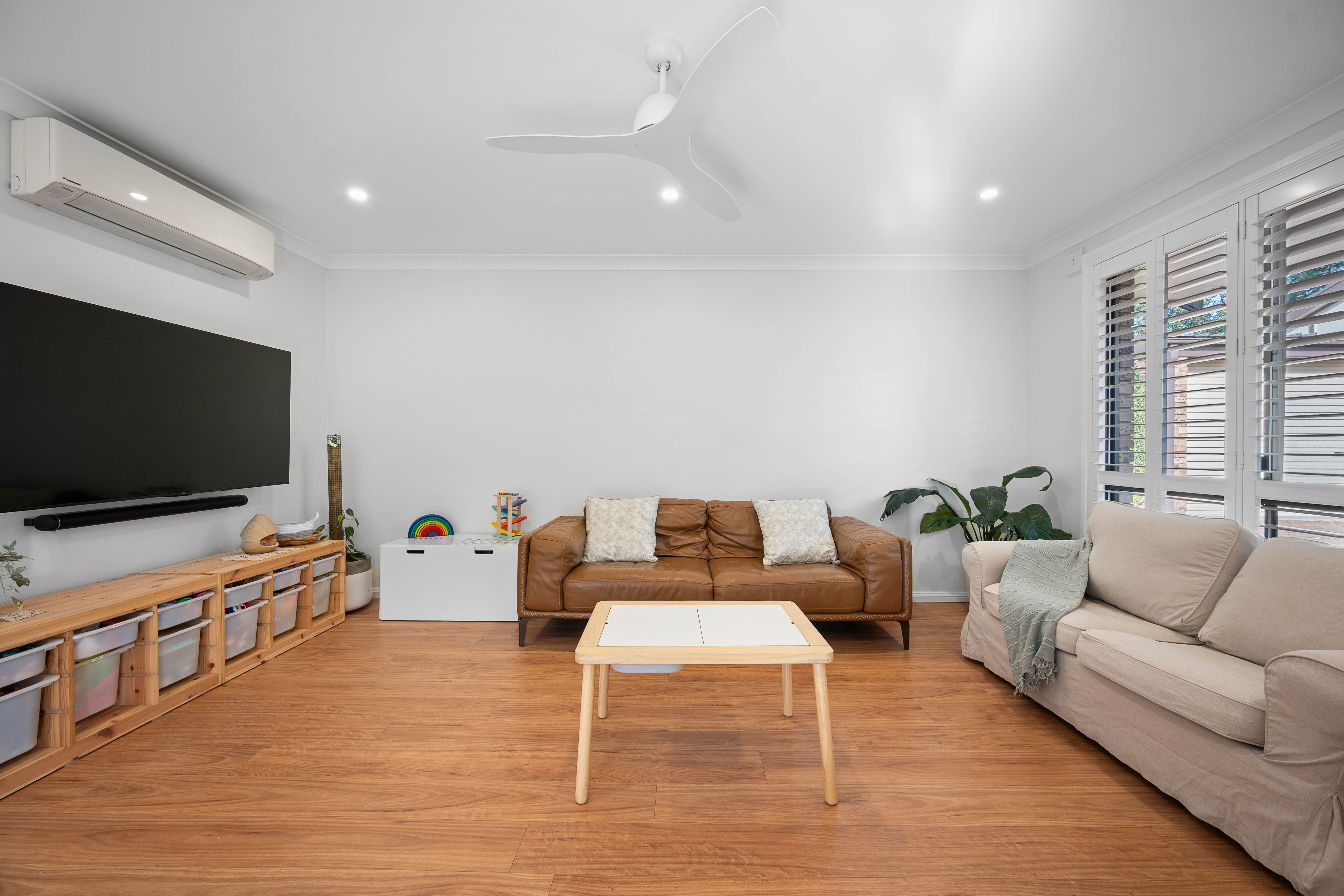 2/99 Baumans Road — photo 4 of 10