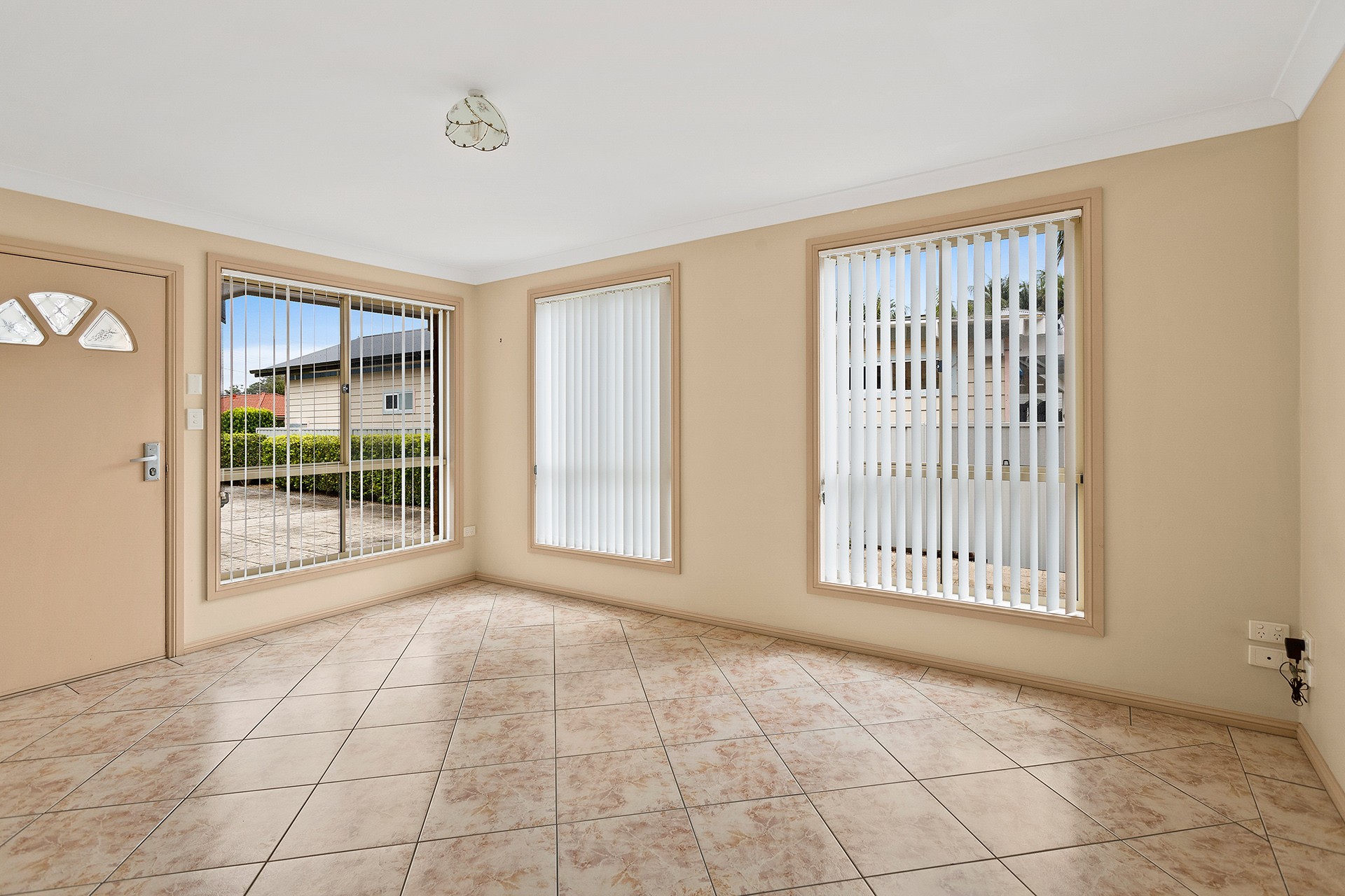 2/2 The Esplanade, Thirroul, NSW 2515