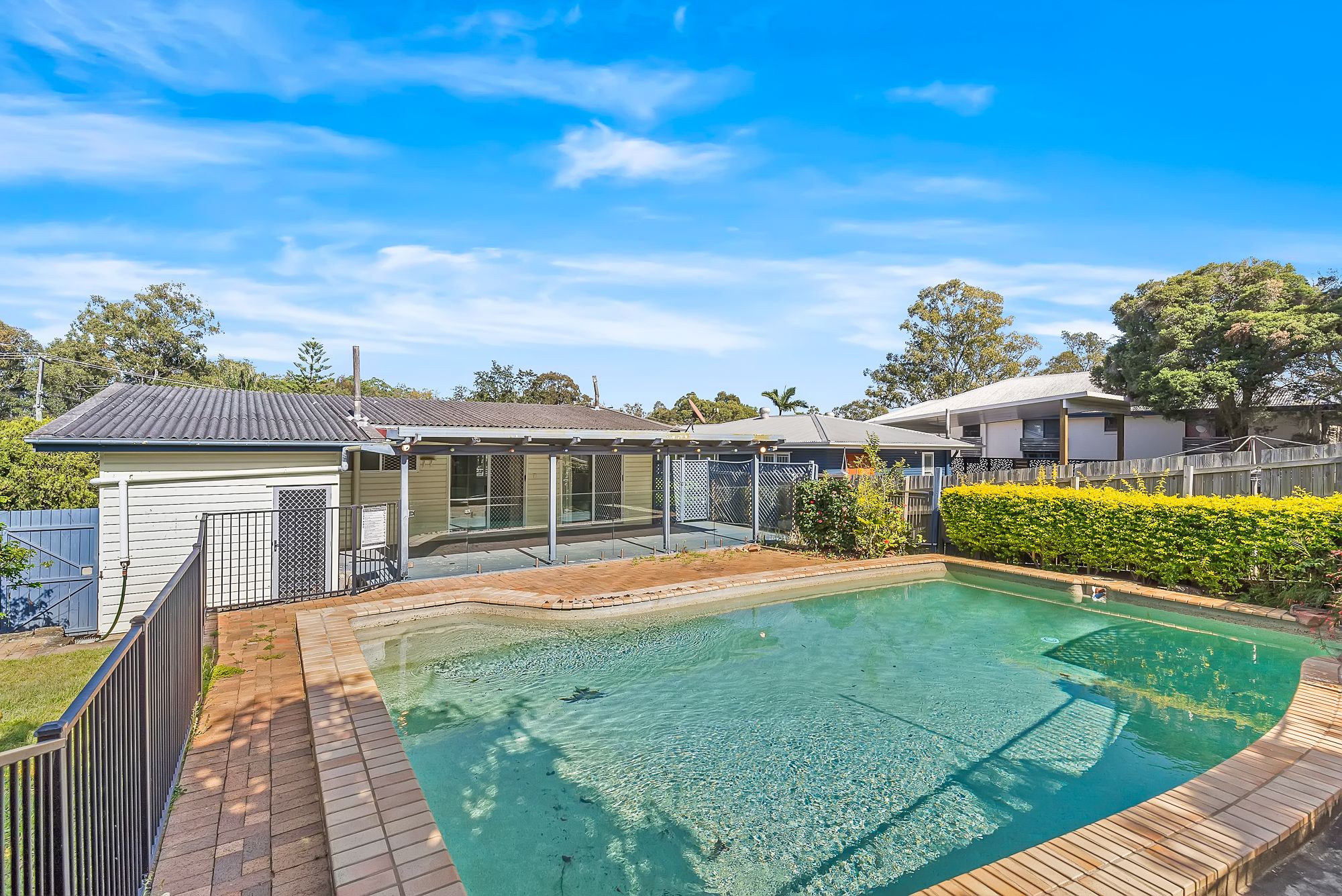 8 Oberon Street, Morningside, QLD 4170